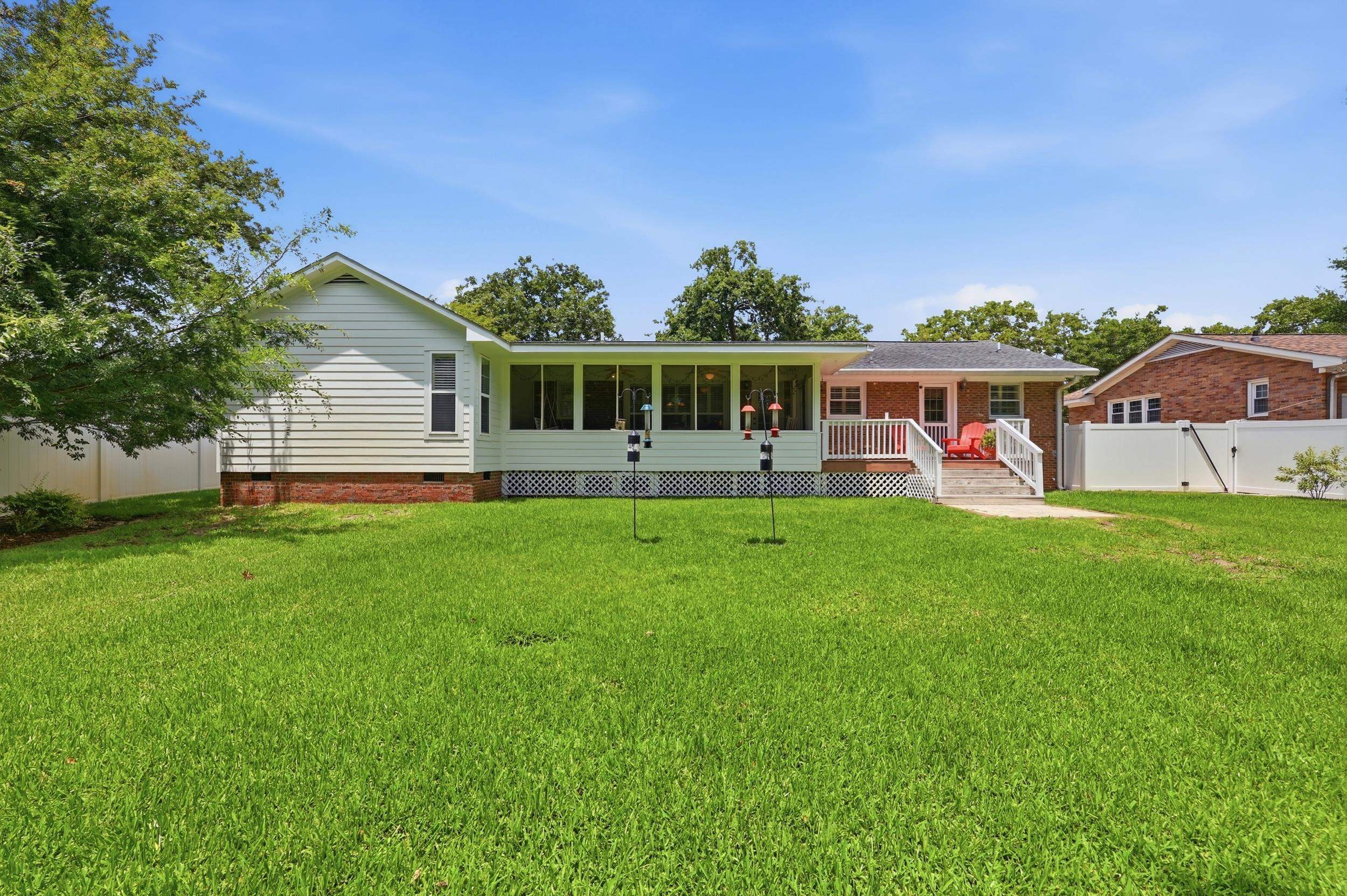 4700 Pine Lakes Dr. Property Photo 28