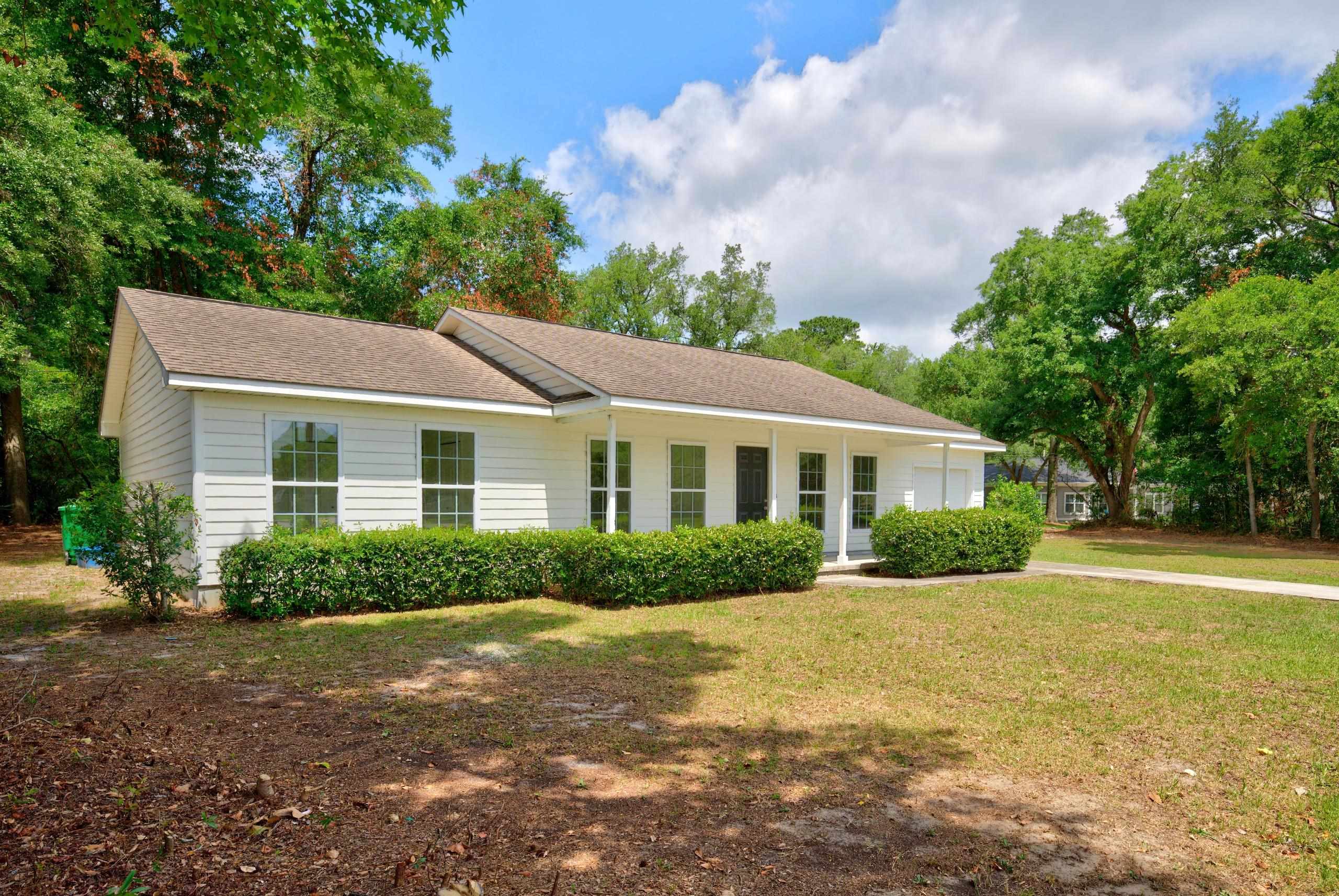 2212 South Island Rd. Property Photo 2