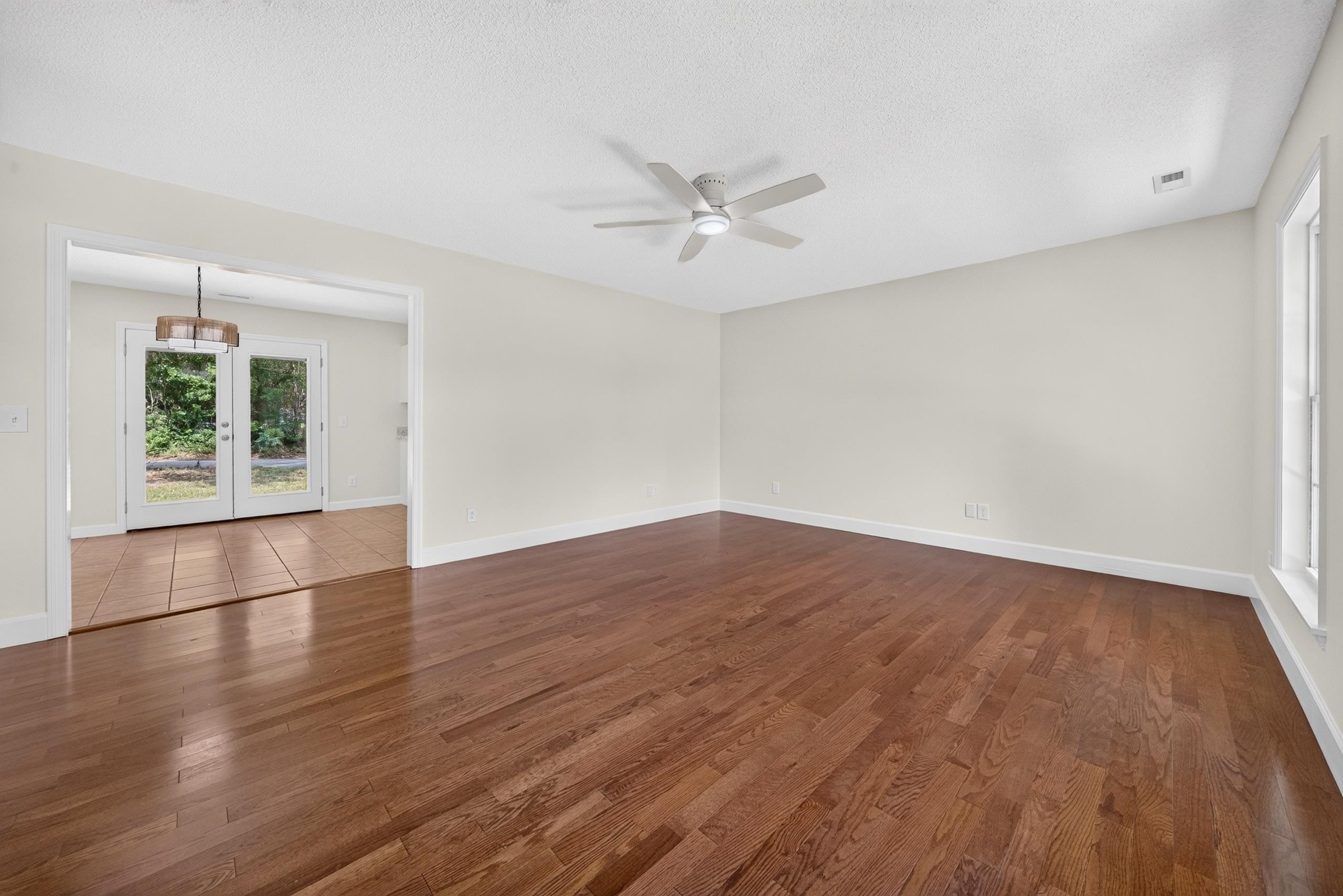 2212 South Island Rd. Property Photo 4