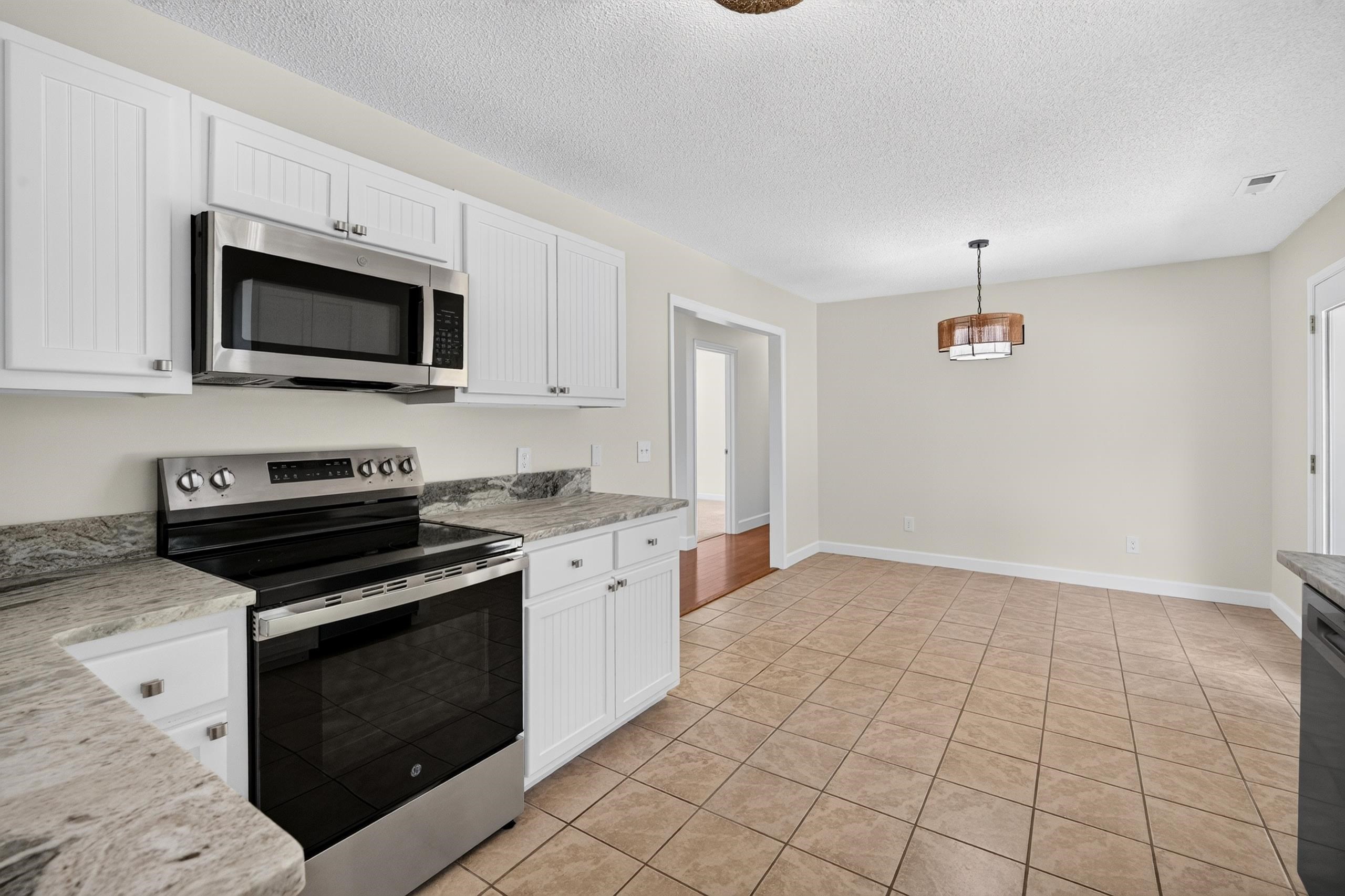 2212 South Island Rd. Property Photo 9
