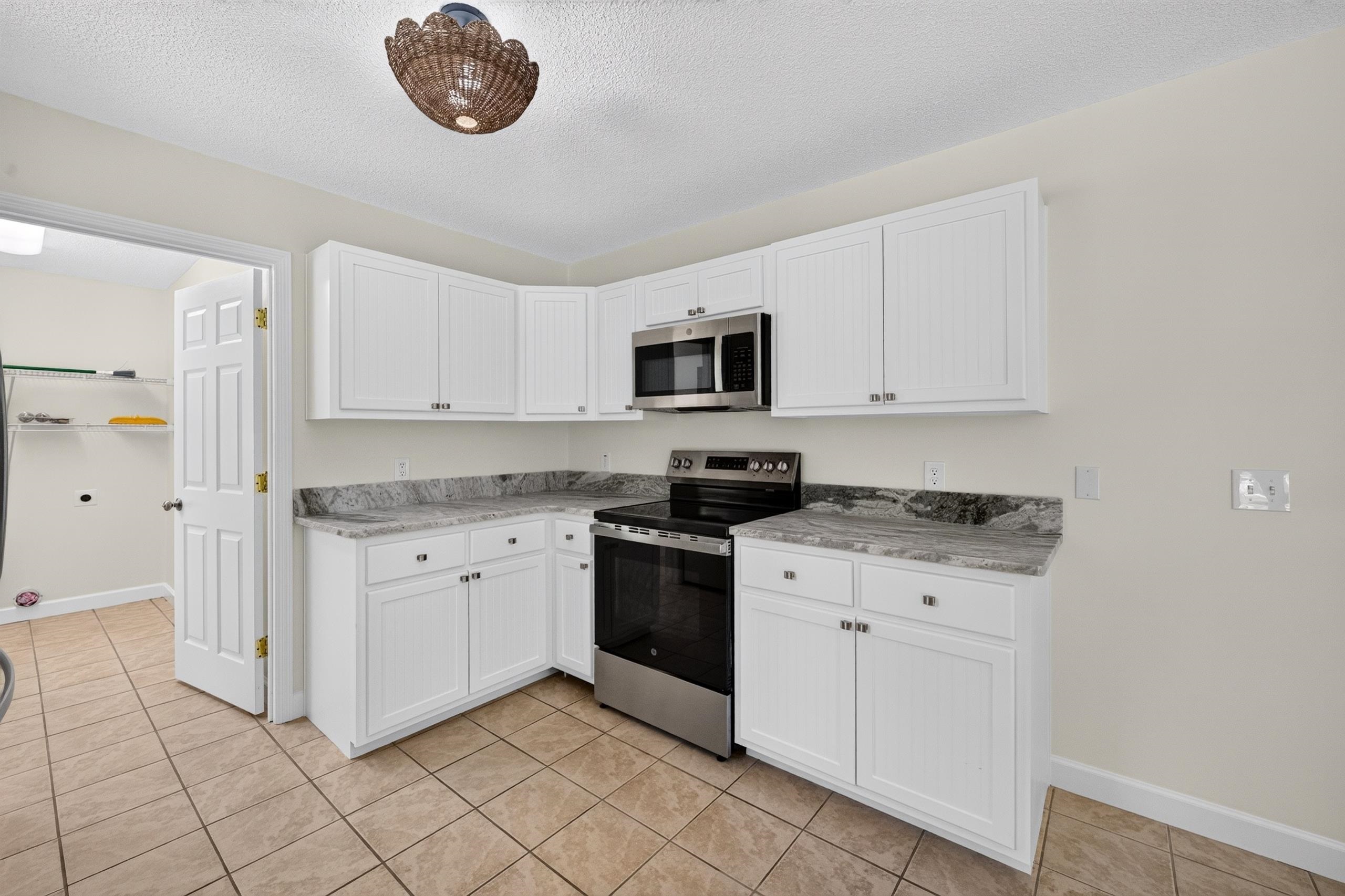 2212 South Island Rd. Property Photo 11