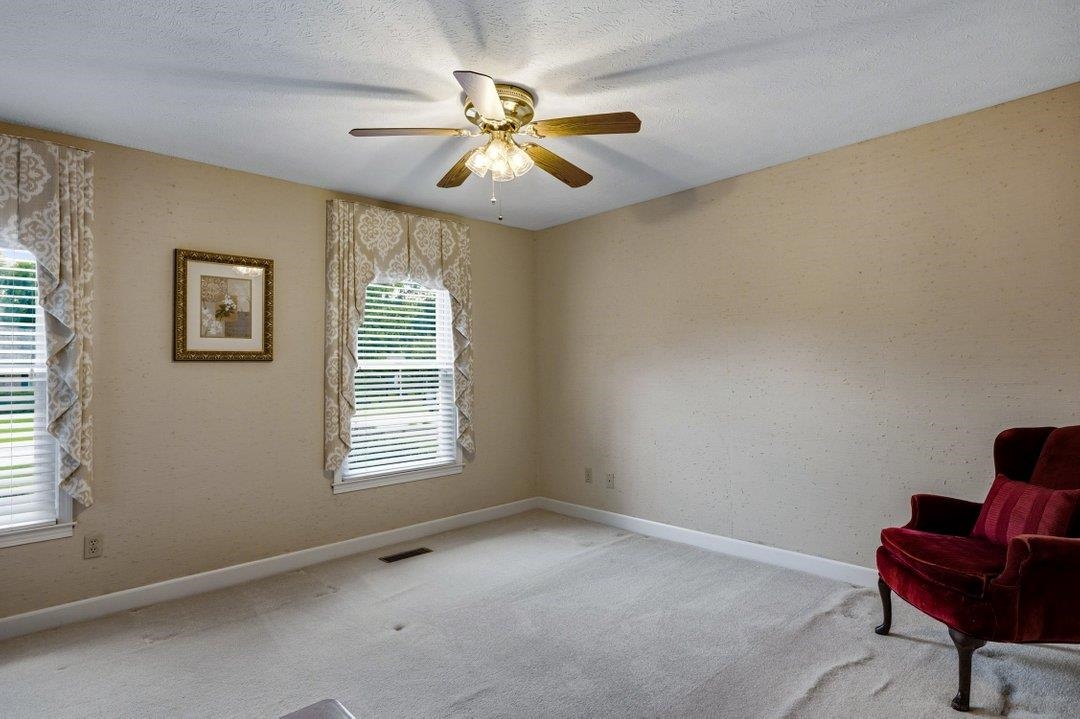 410 Pinecrest Dr. Property Photo 23