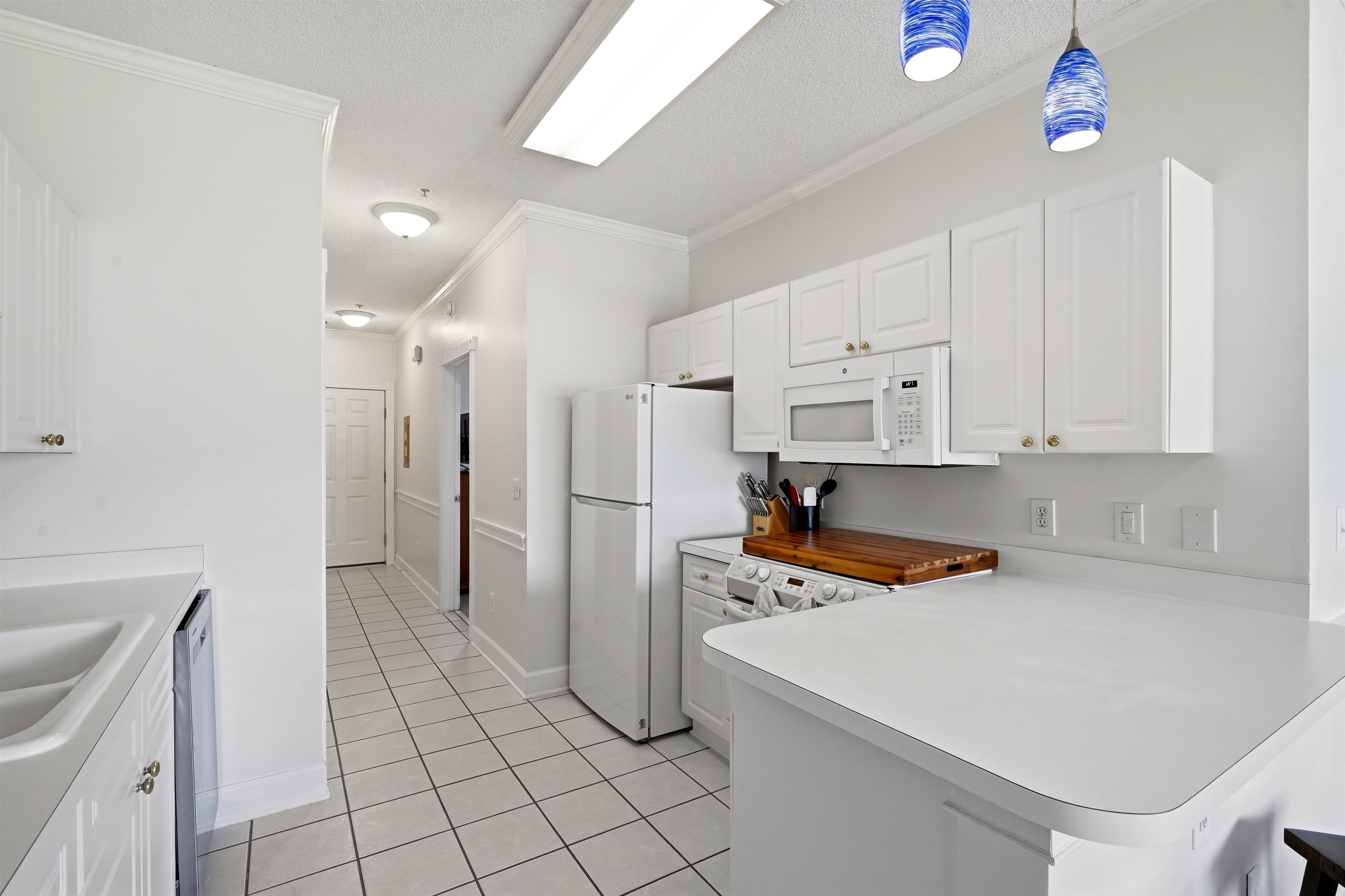 4864 Carnation Circle Property Photo 14