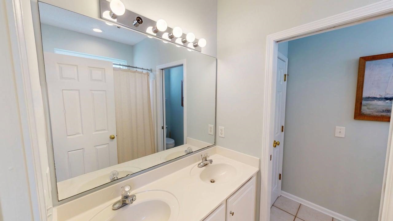 420 3rd Ave. S Property Photo 16