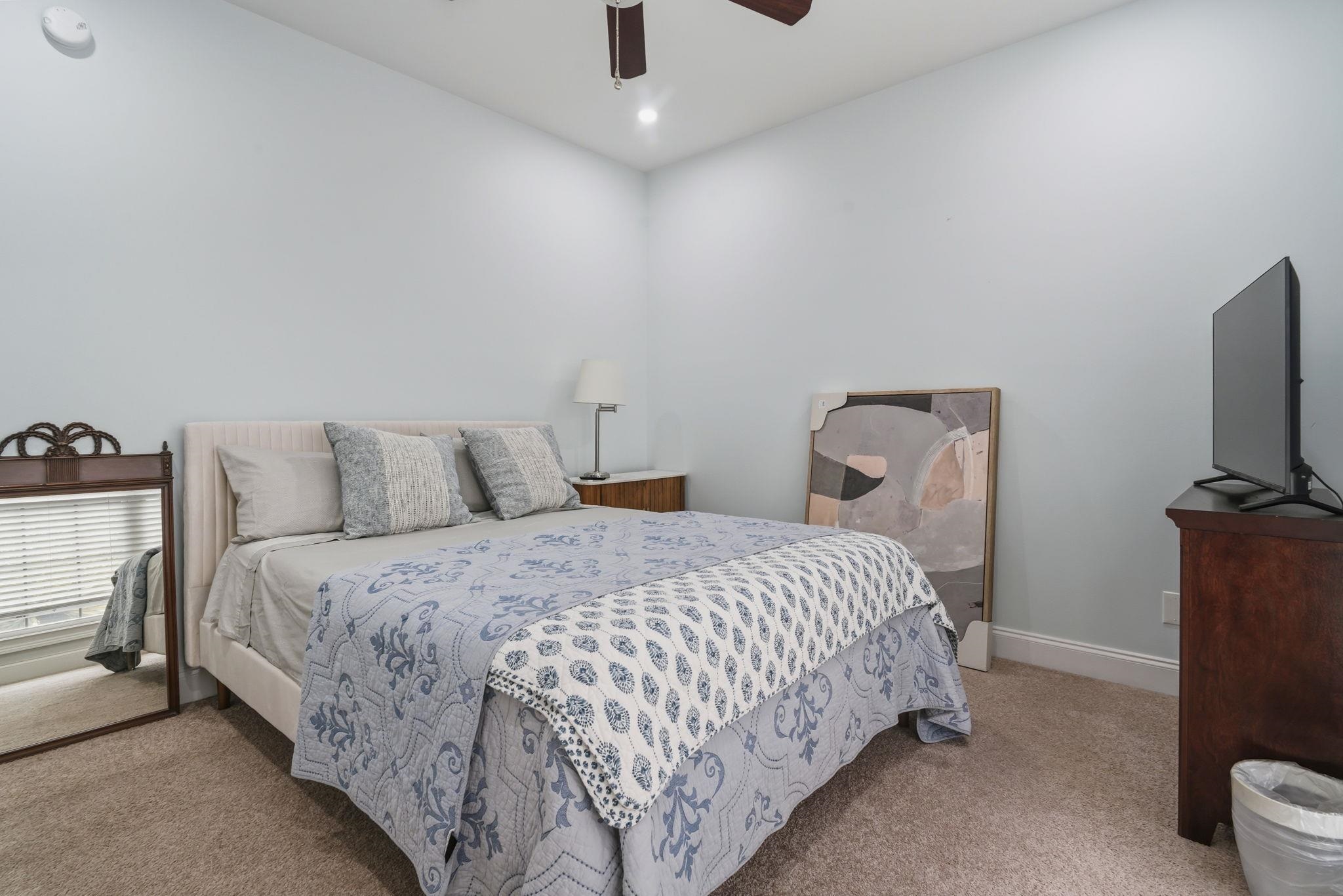 1101 Shire Way Property Photo 15
