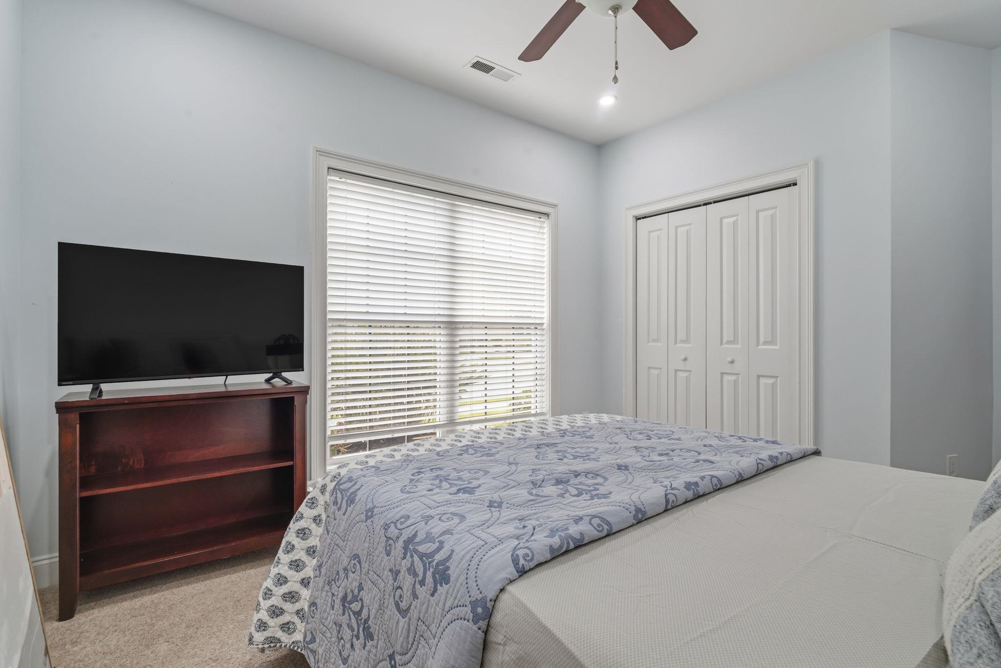 1101 Shire Way Property Photo 16
