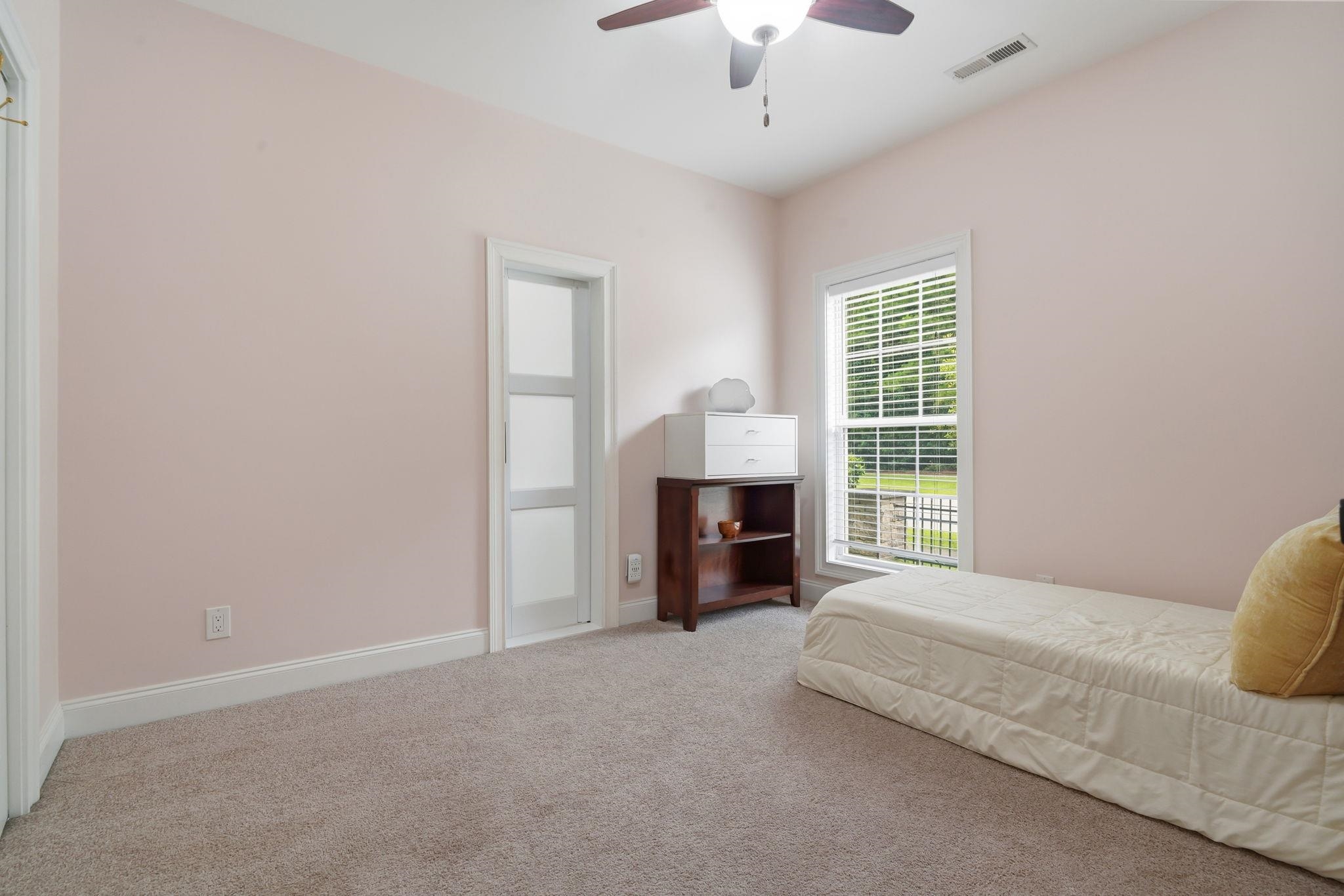 1101 Shire Way Property Photo 18