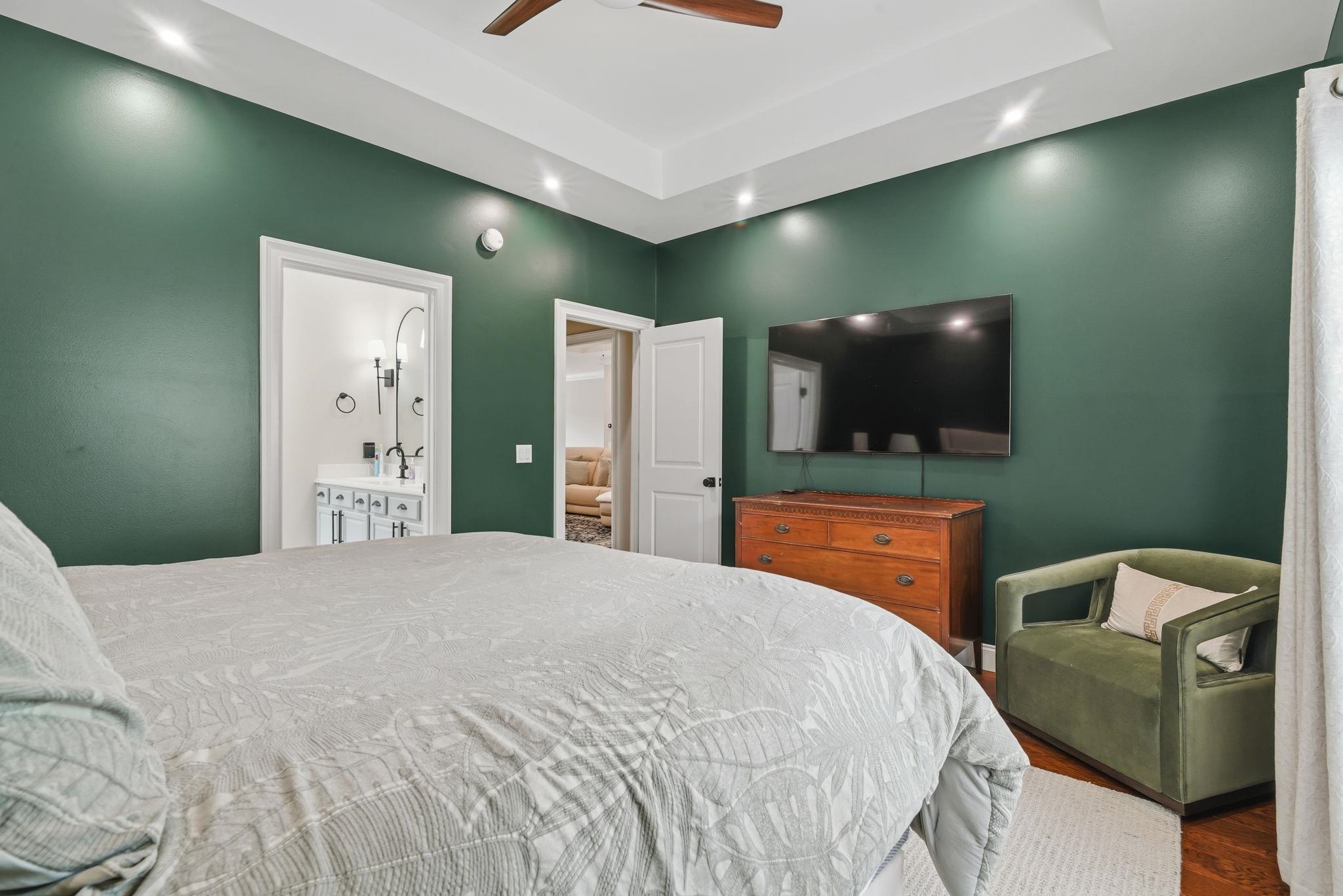 1101 Shire Way Property Photo 20
