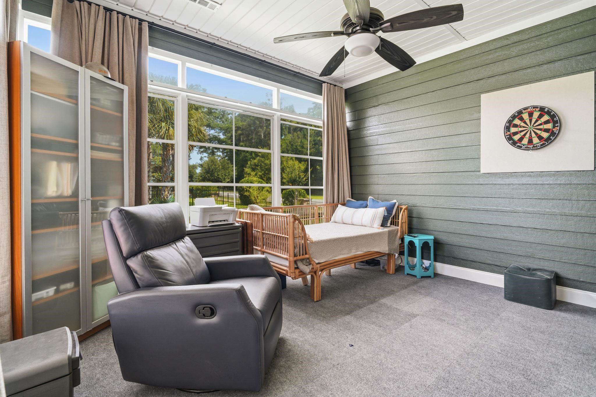 1101 Shire Way Property Photo 34