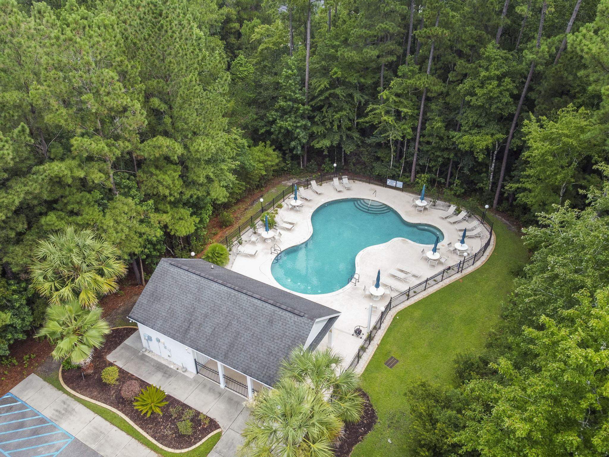 1101 Shire Way Property Photo 42