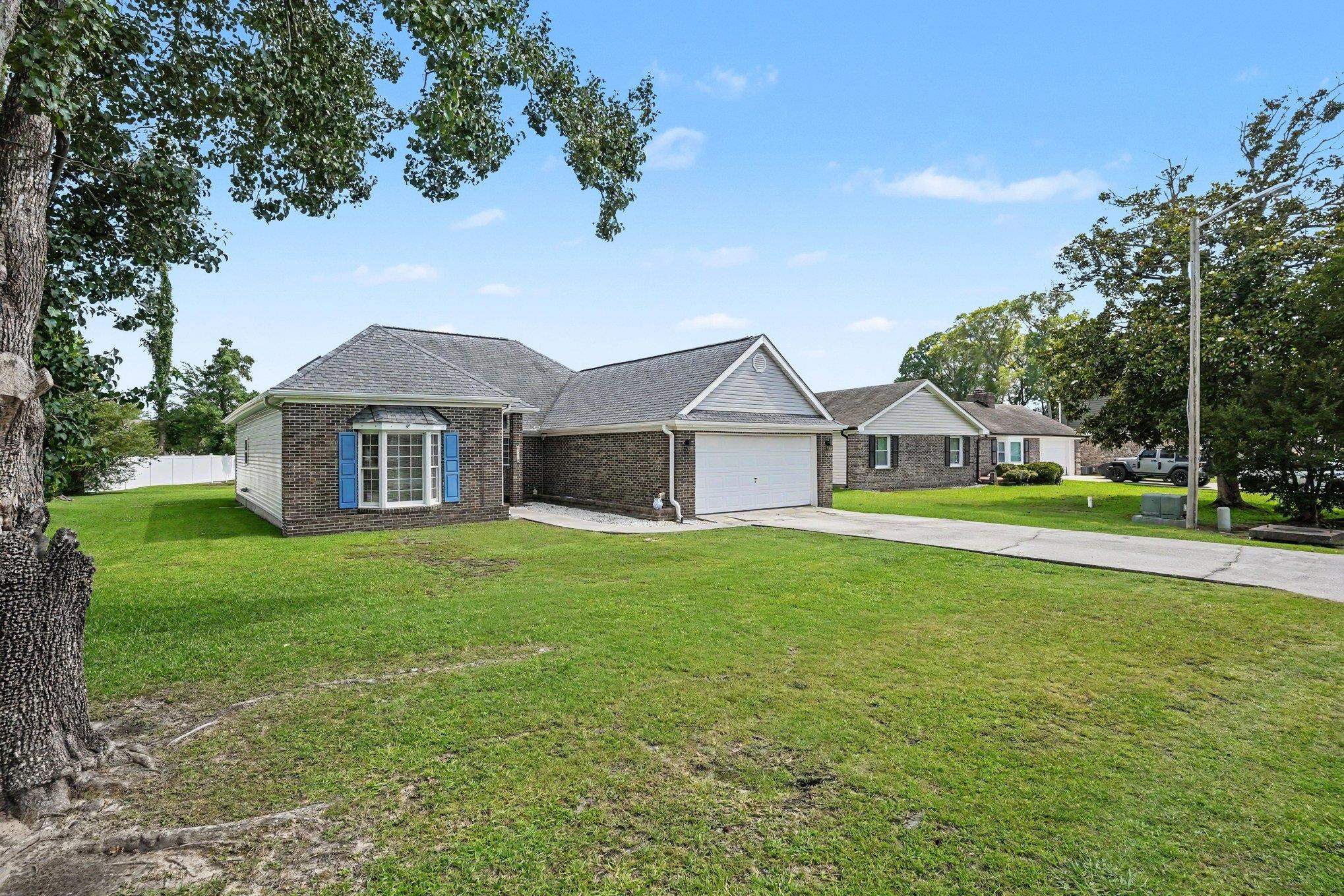 1110 Plantation Dr. Property Photo 4