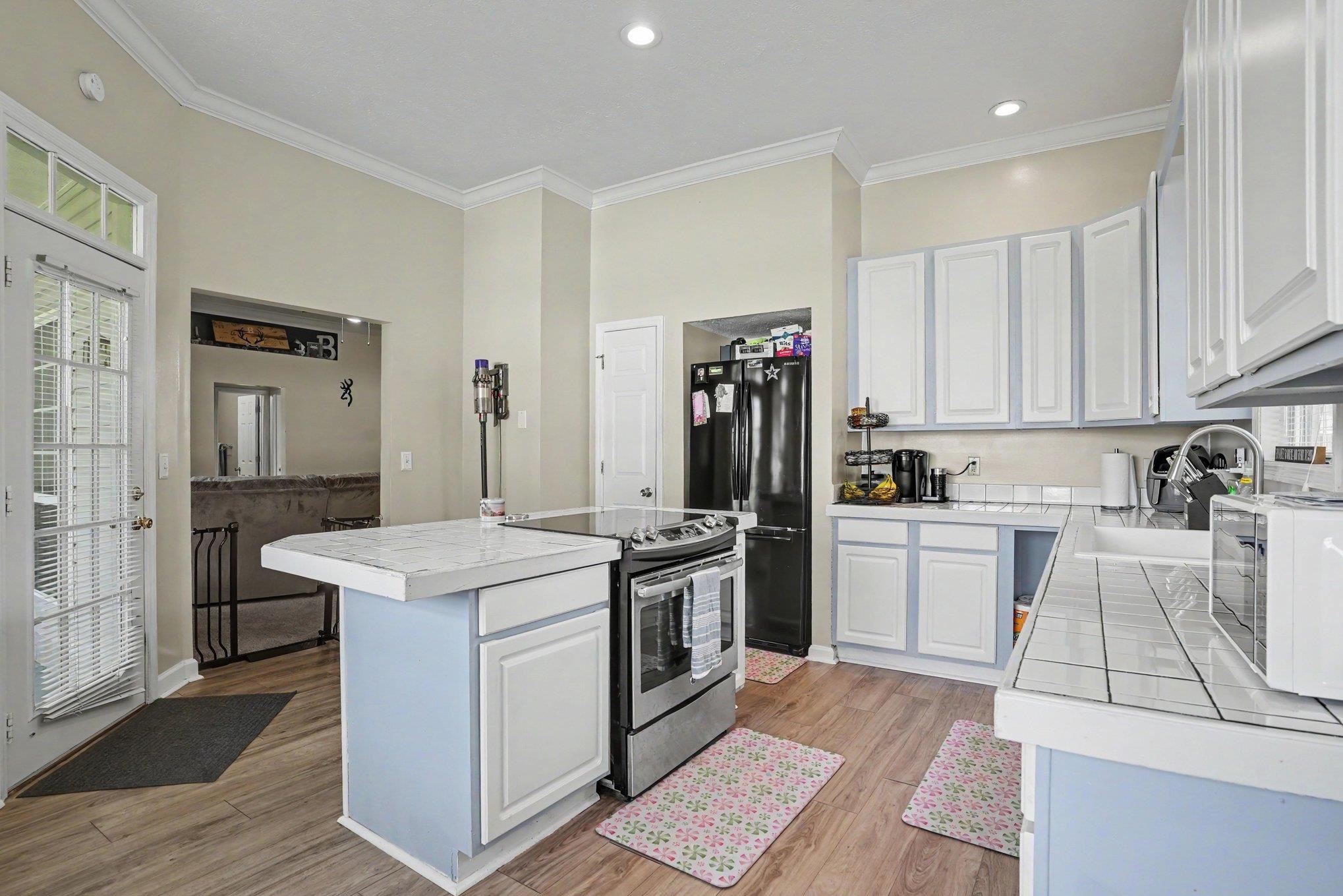 1110 Plantation Dr. Property Photo 14