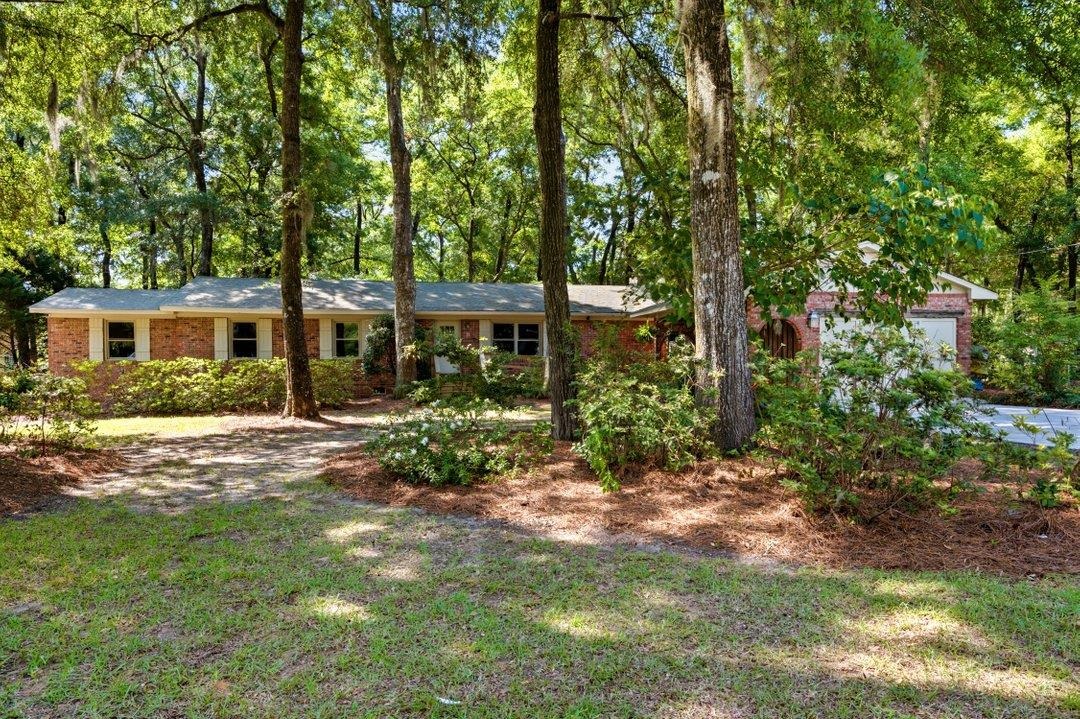 71 Baruch Ln. Property Photo 1