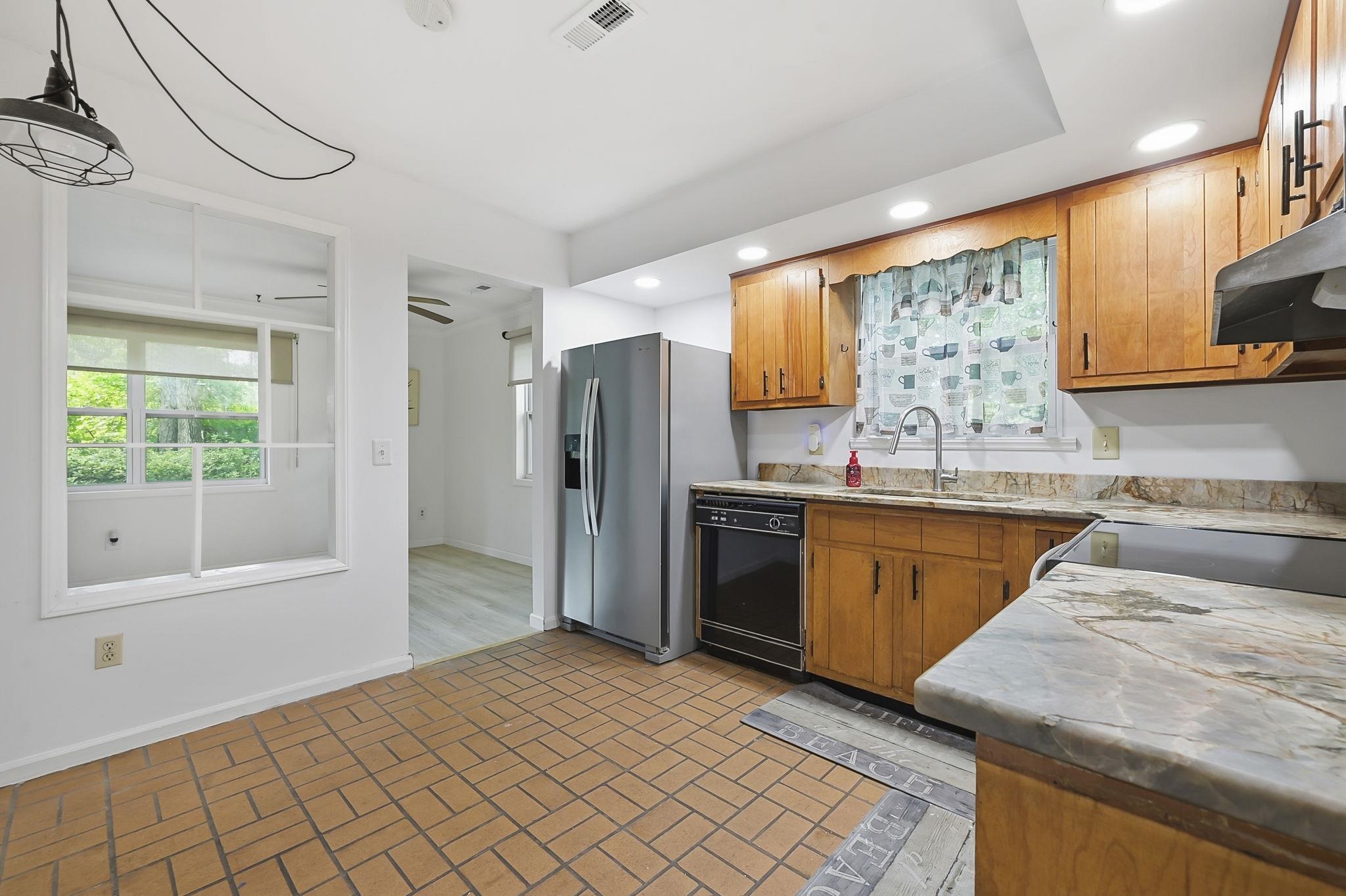 101 Quail Hollow Rd. Property Photo 8
