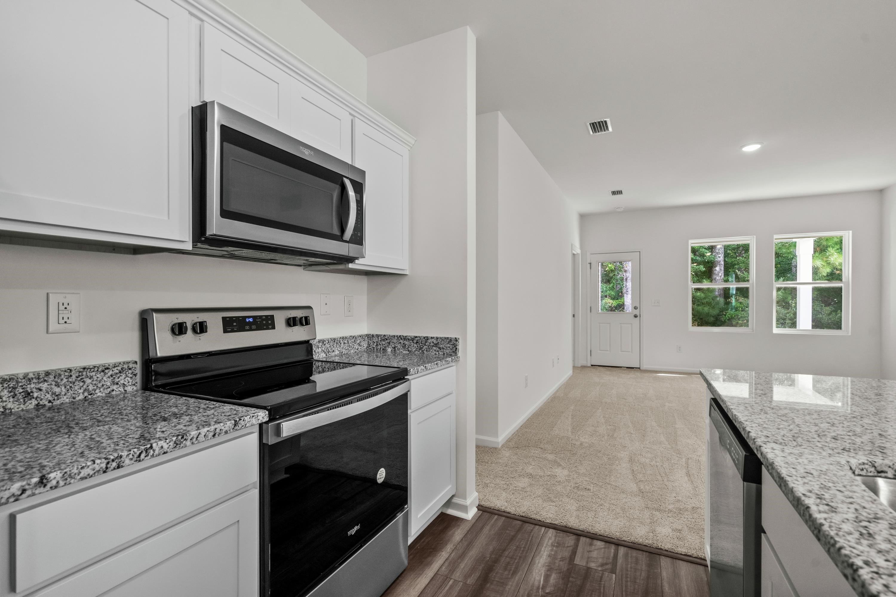 563 Silver Pidgeon St Property Photo 13