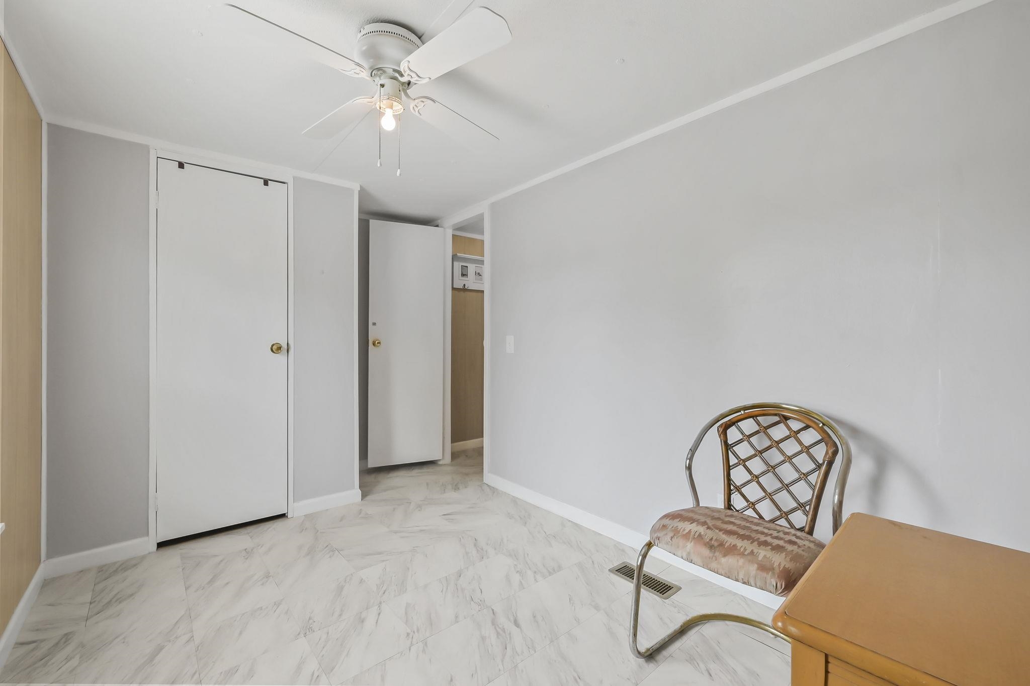 136 Crooked Island Circle Property Photo 15