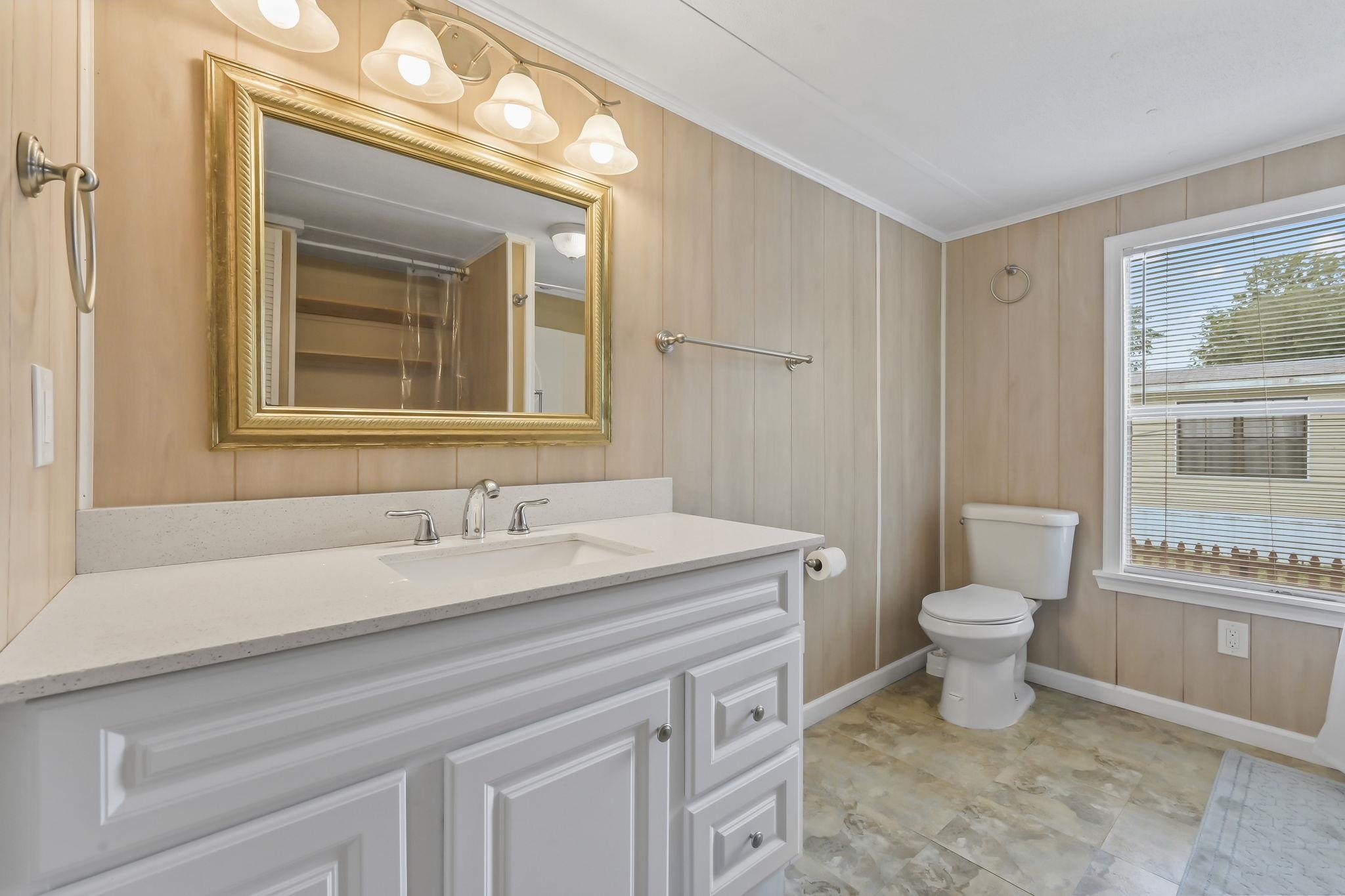 136 Crooked Island Circle Property Photo 16