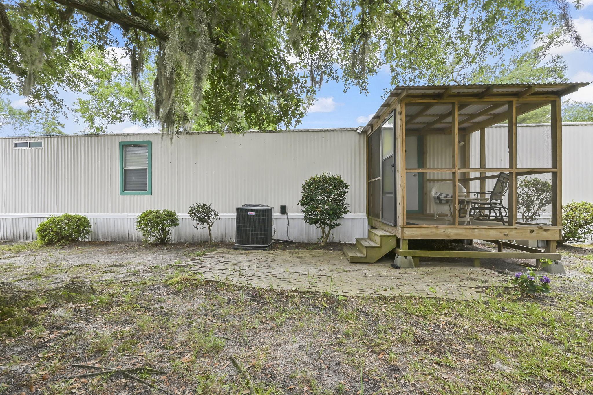 136 Crooked Island Circle Property Photo 23