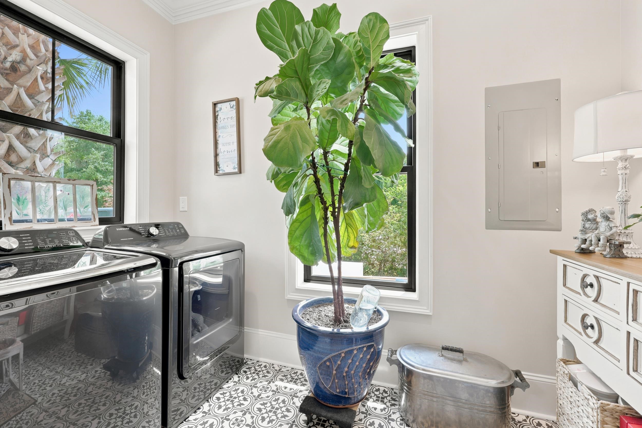 547 Bannockburn Rd. Property Photo 13