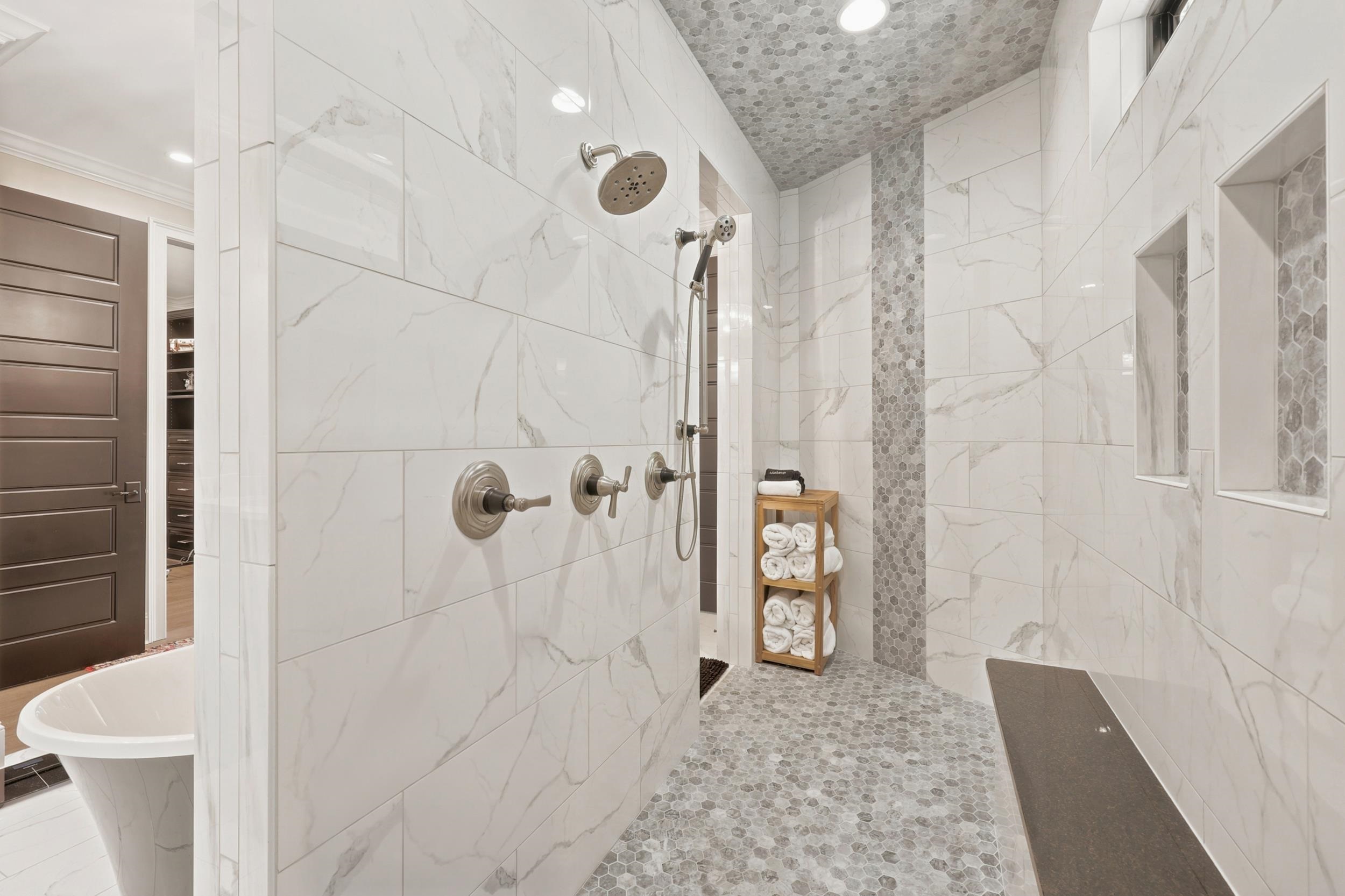 547 Bannockburn Rd. Property Photo 22
