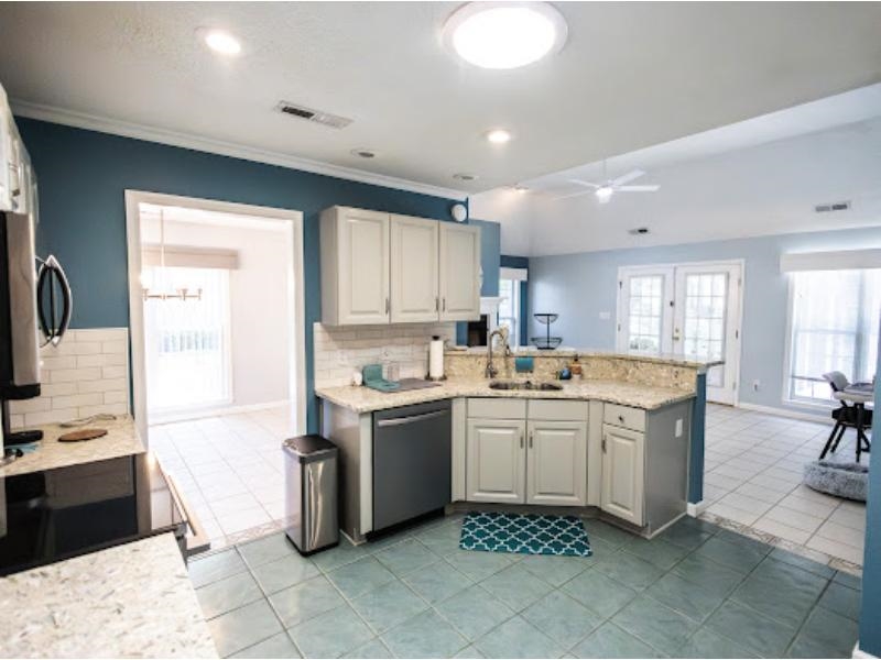 1003 Sea Horse Ct. Property Photo 7