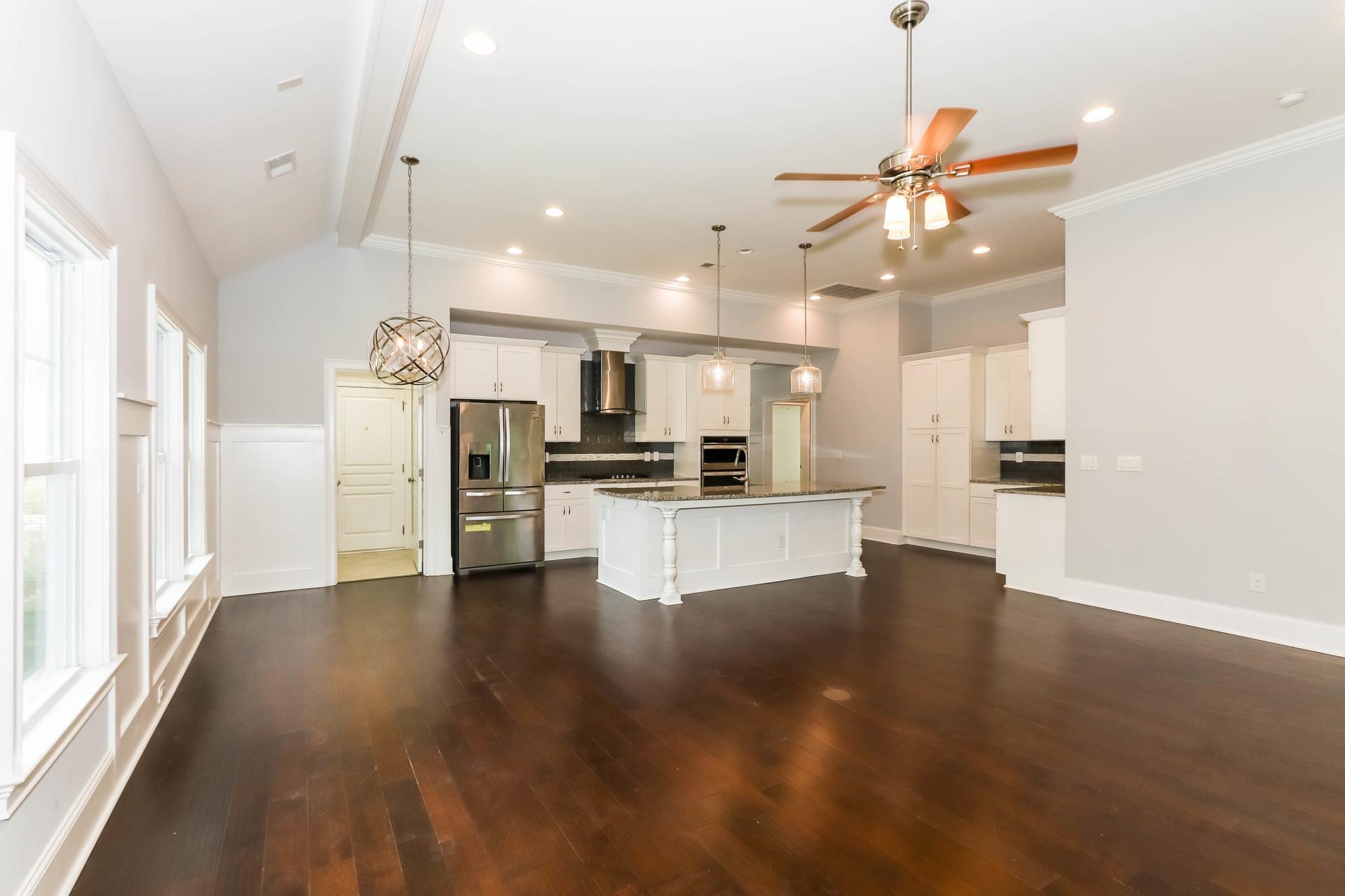 3085 Moss Bridge Ln. Property Photo 2
