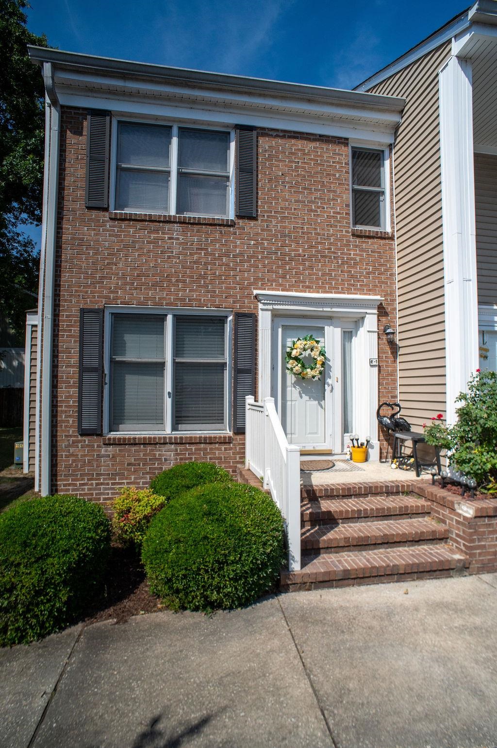 6702 Jefferson Pl. Property Photo 2