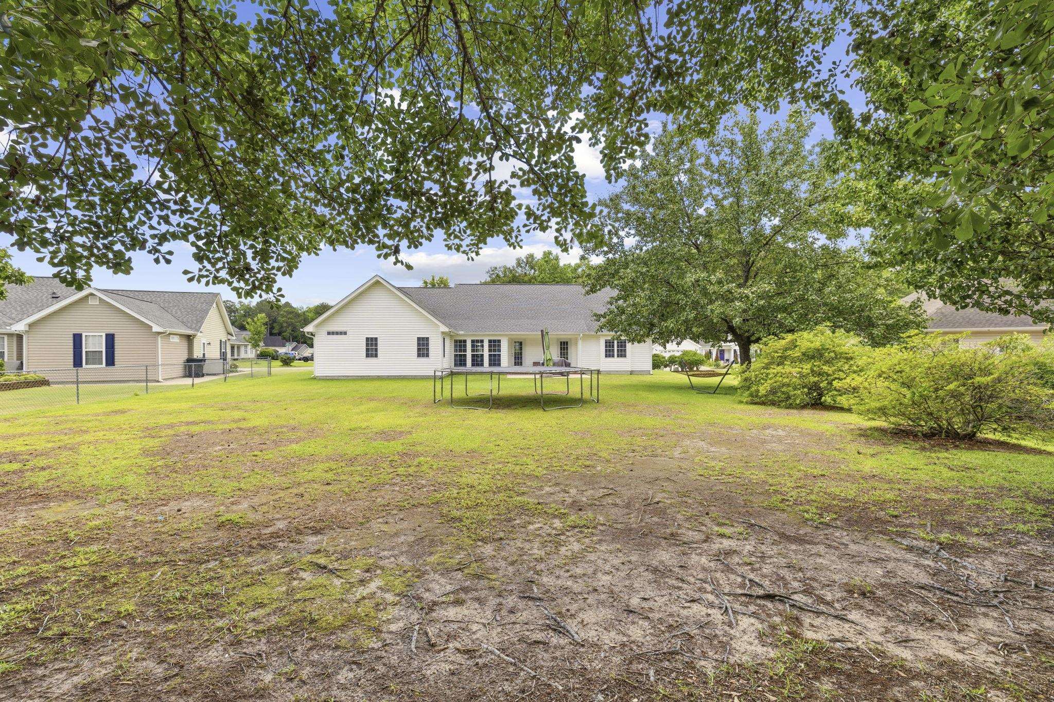 107 Rambling Rose Dr. Property Photo 4