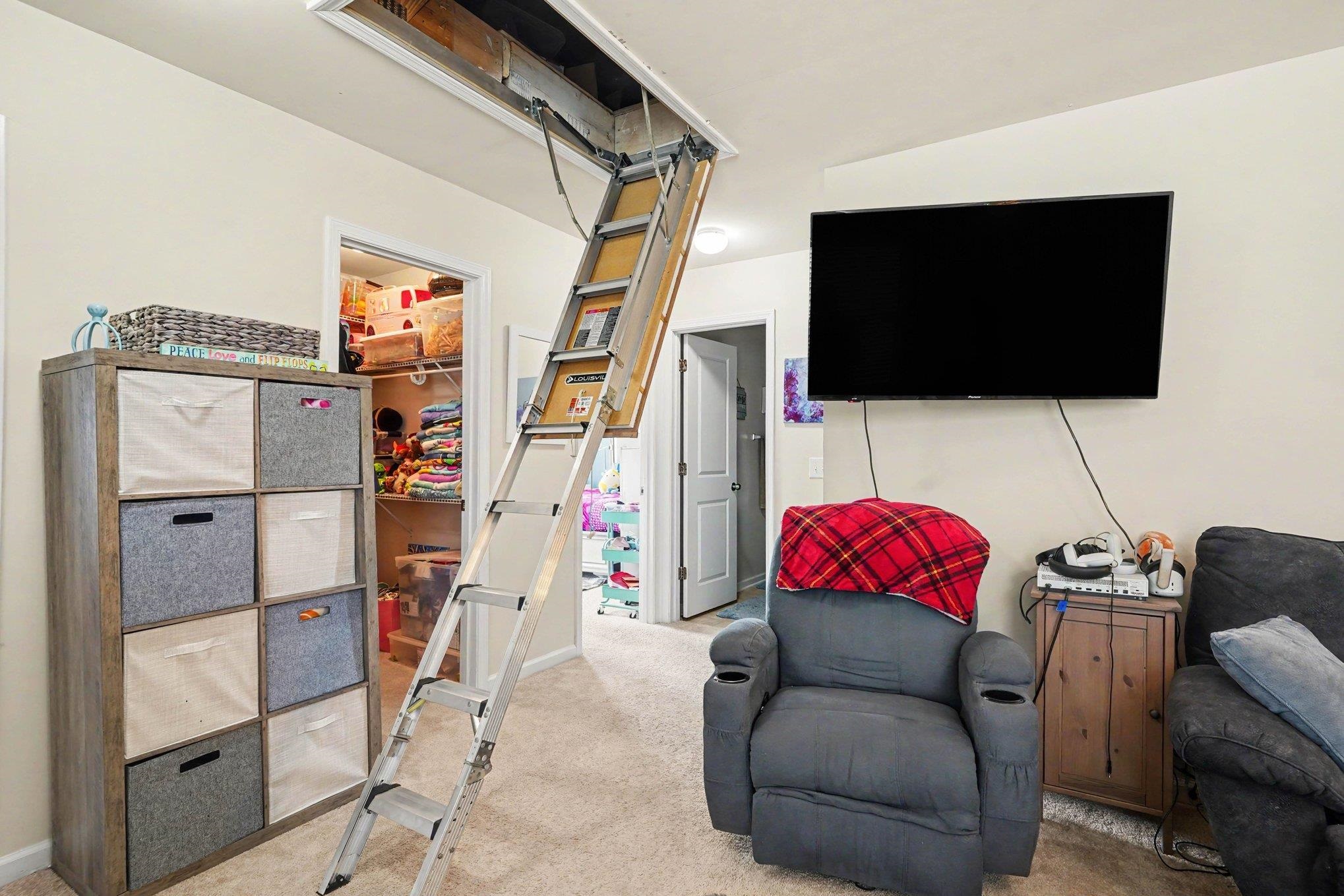 1041 Balmore Dr. Property Photo 14