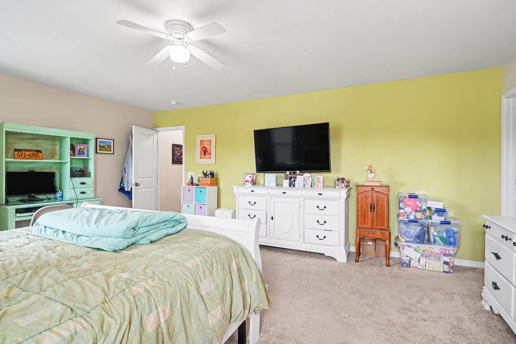 1041 Balmore Dr. Property Photo 17
