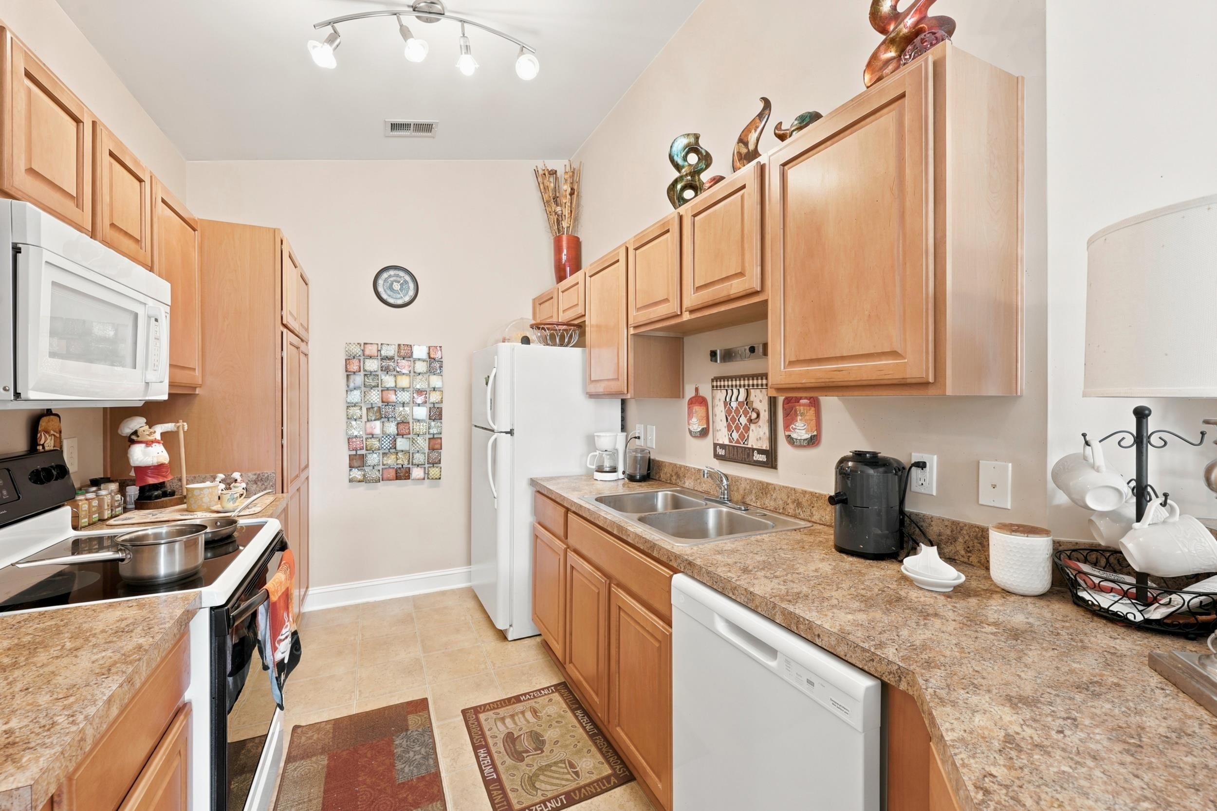 110 Portsmith Dr. Property Photo 6