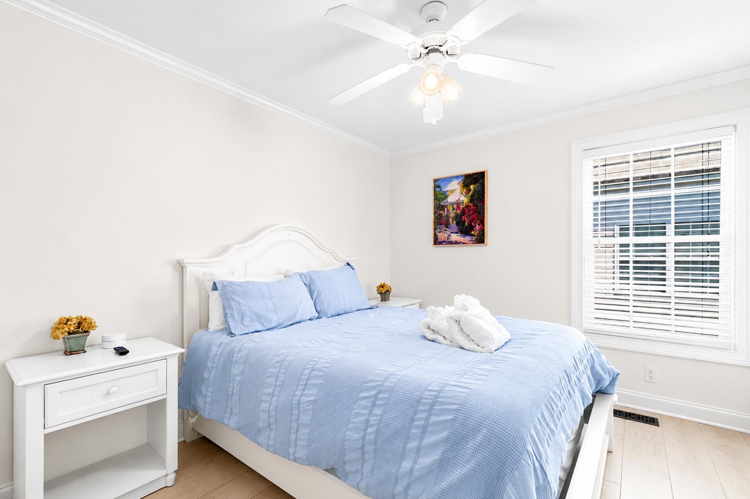 4620 Surf St. Property Photo 15