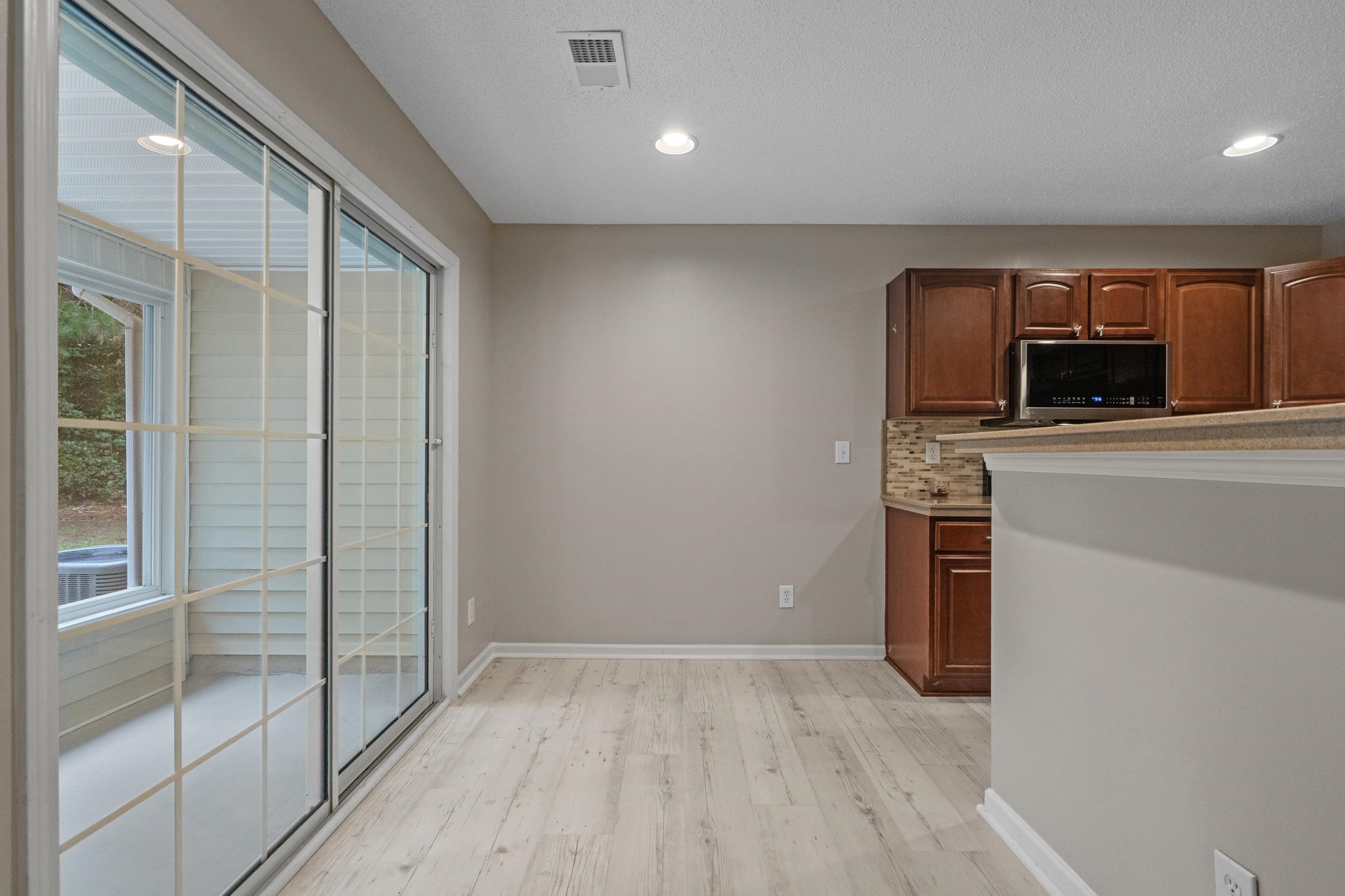 1044 Portico Loop Property Photo 10