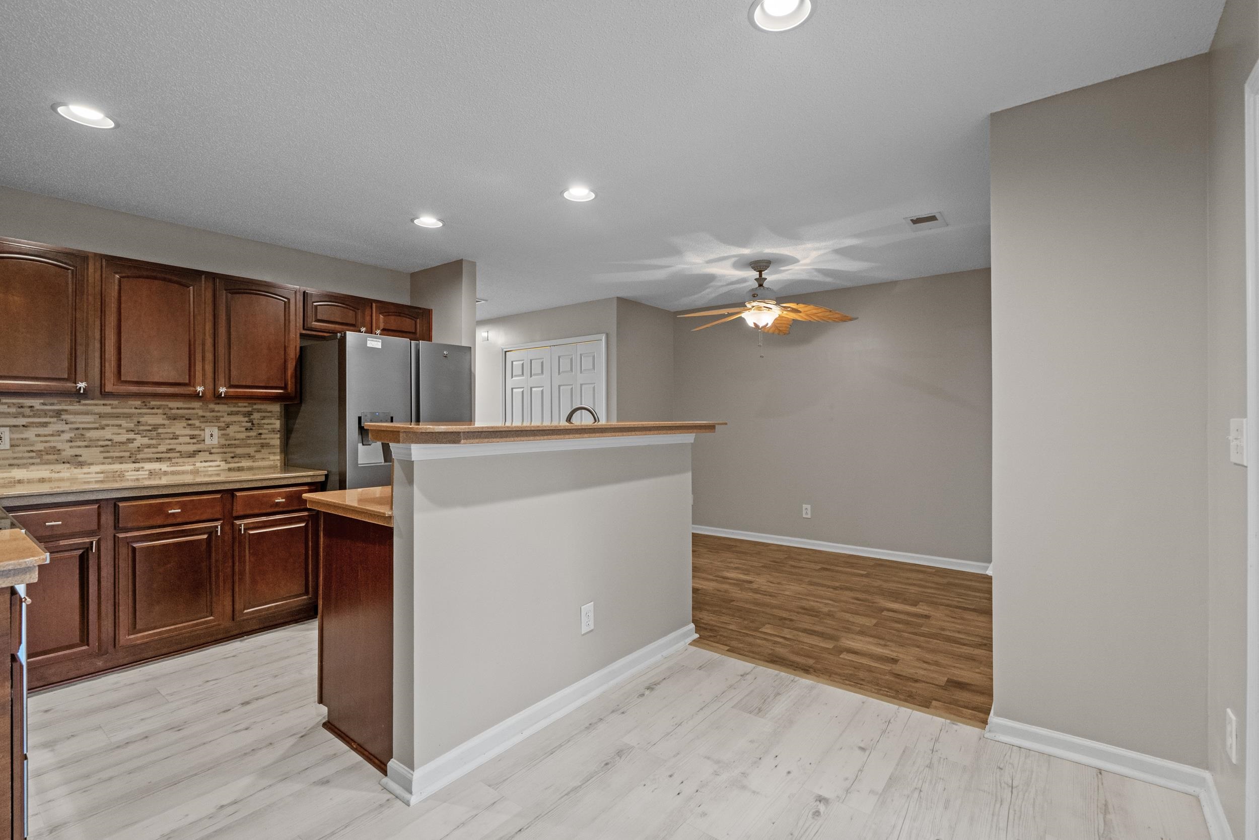1044 Portico Loop Property Photo 11