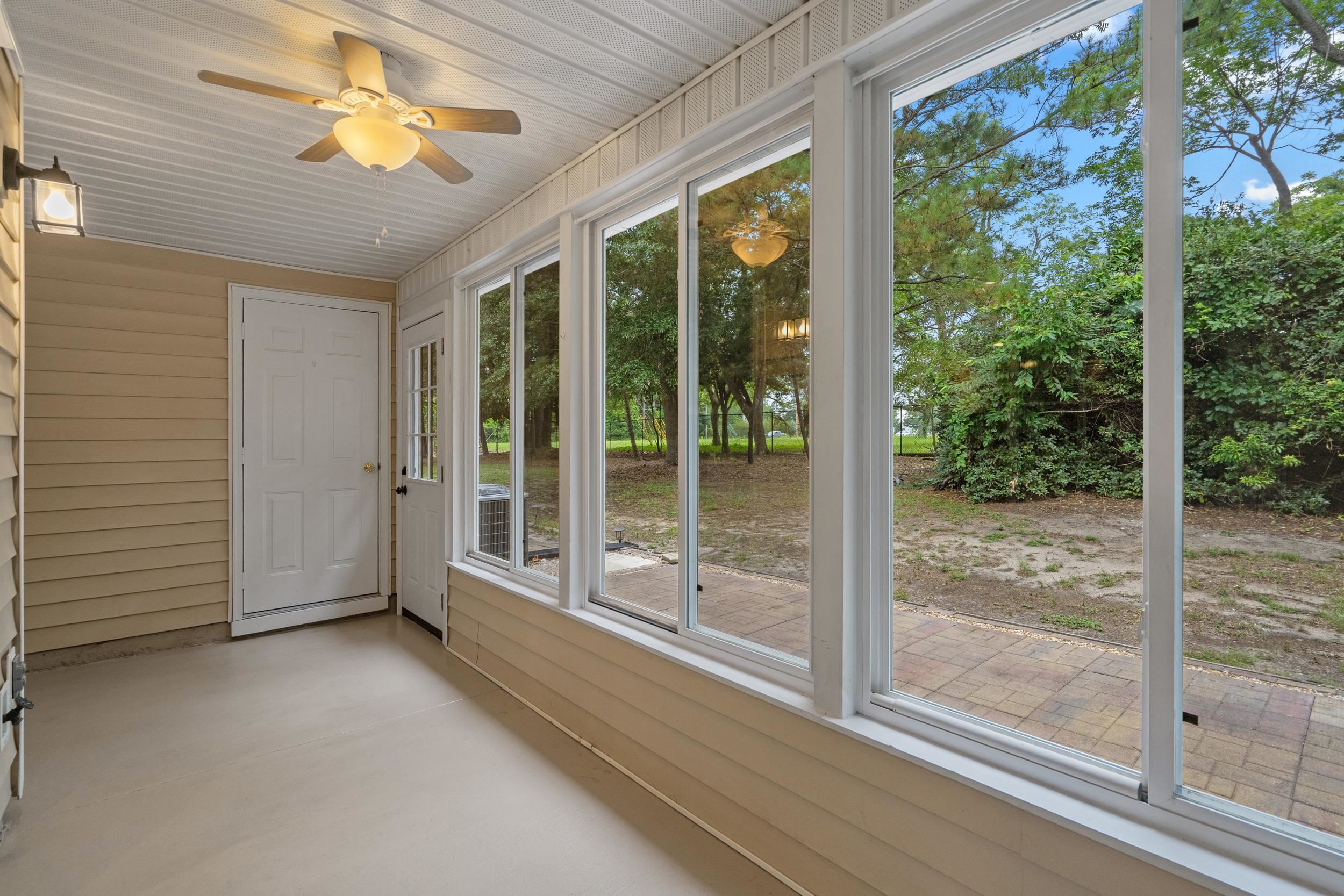 1044 Portico Loop Property Photo 19