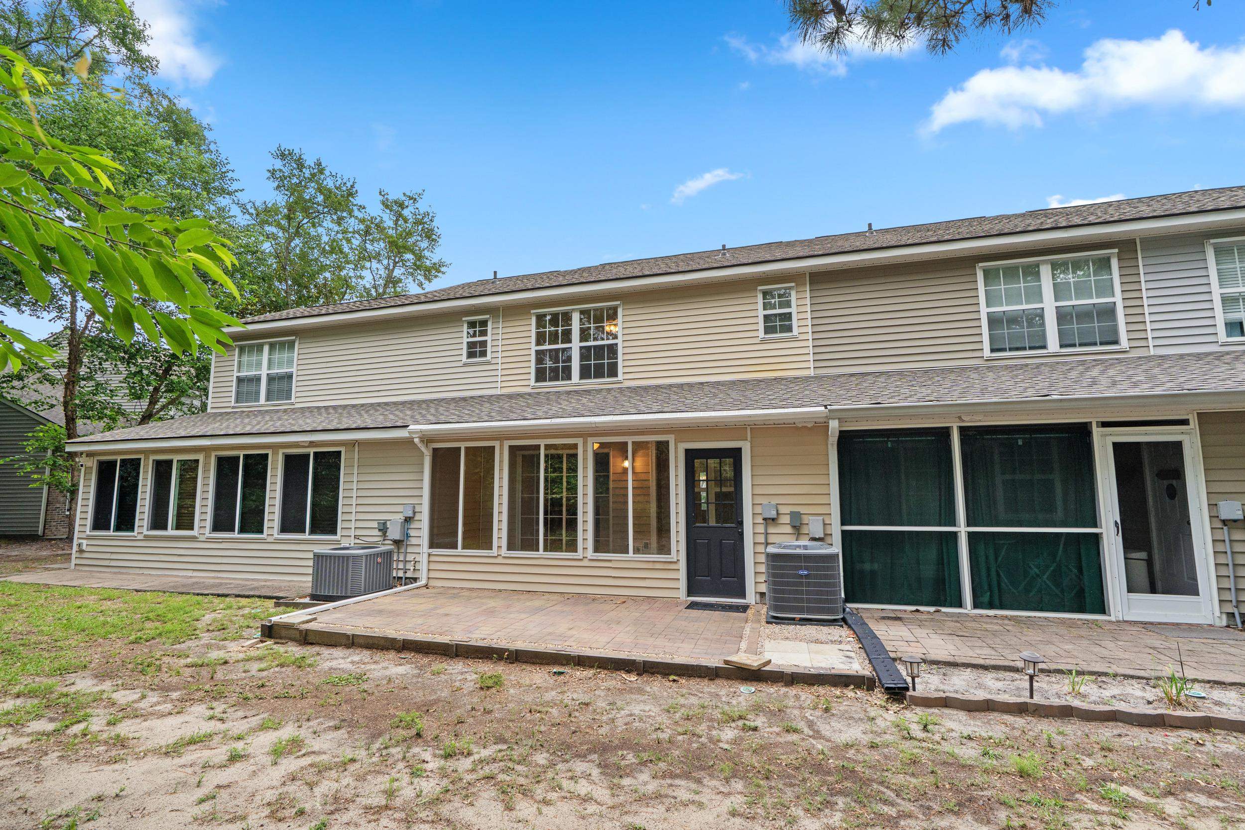 1044 Portico Loop Property Photo 36