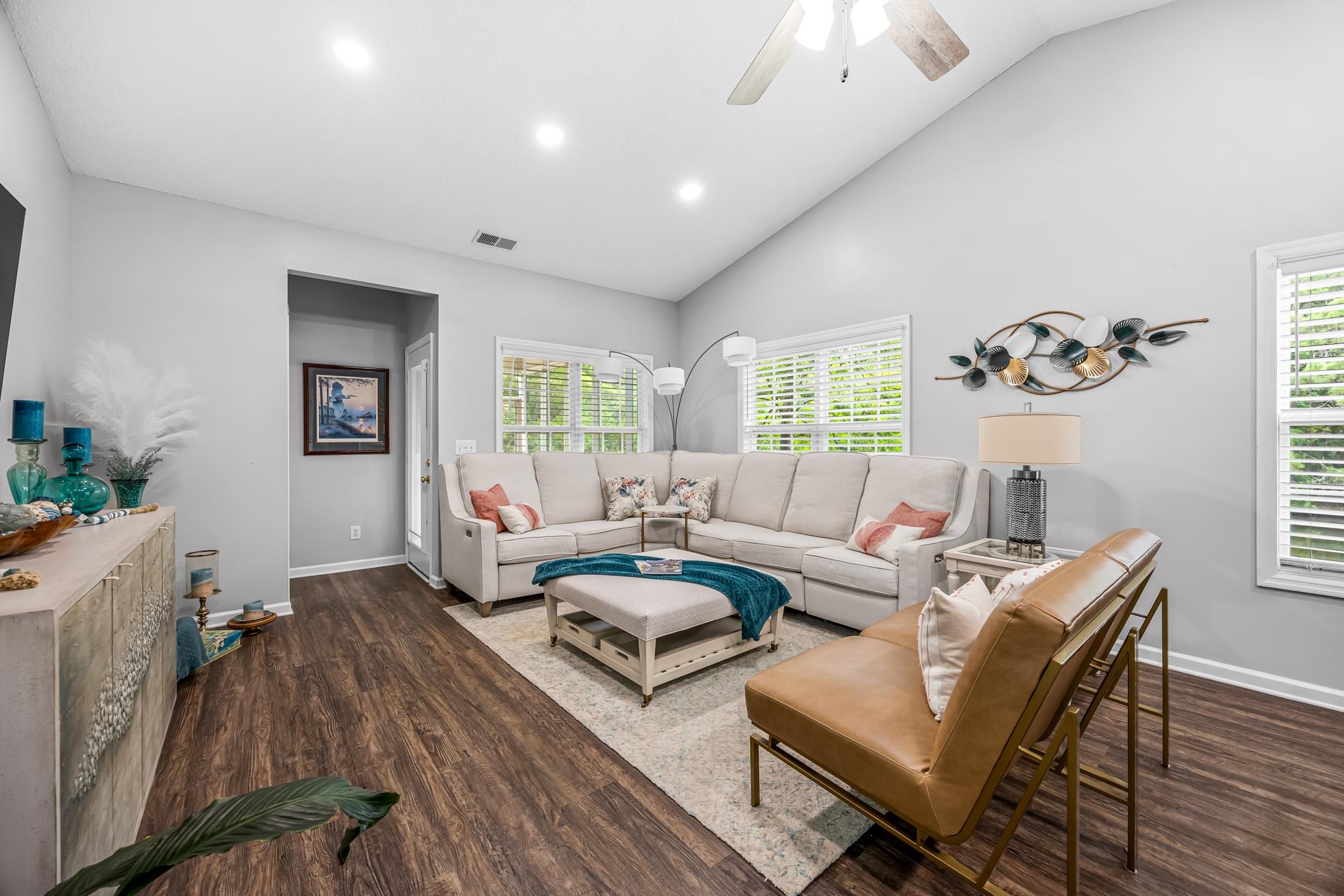 4520 Lighthouse Dr. Property Photo 2