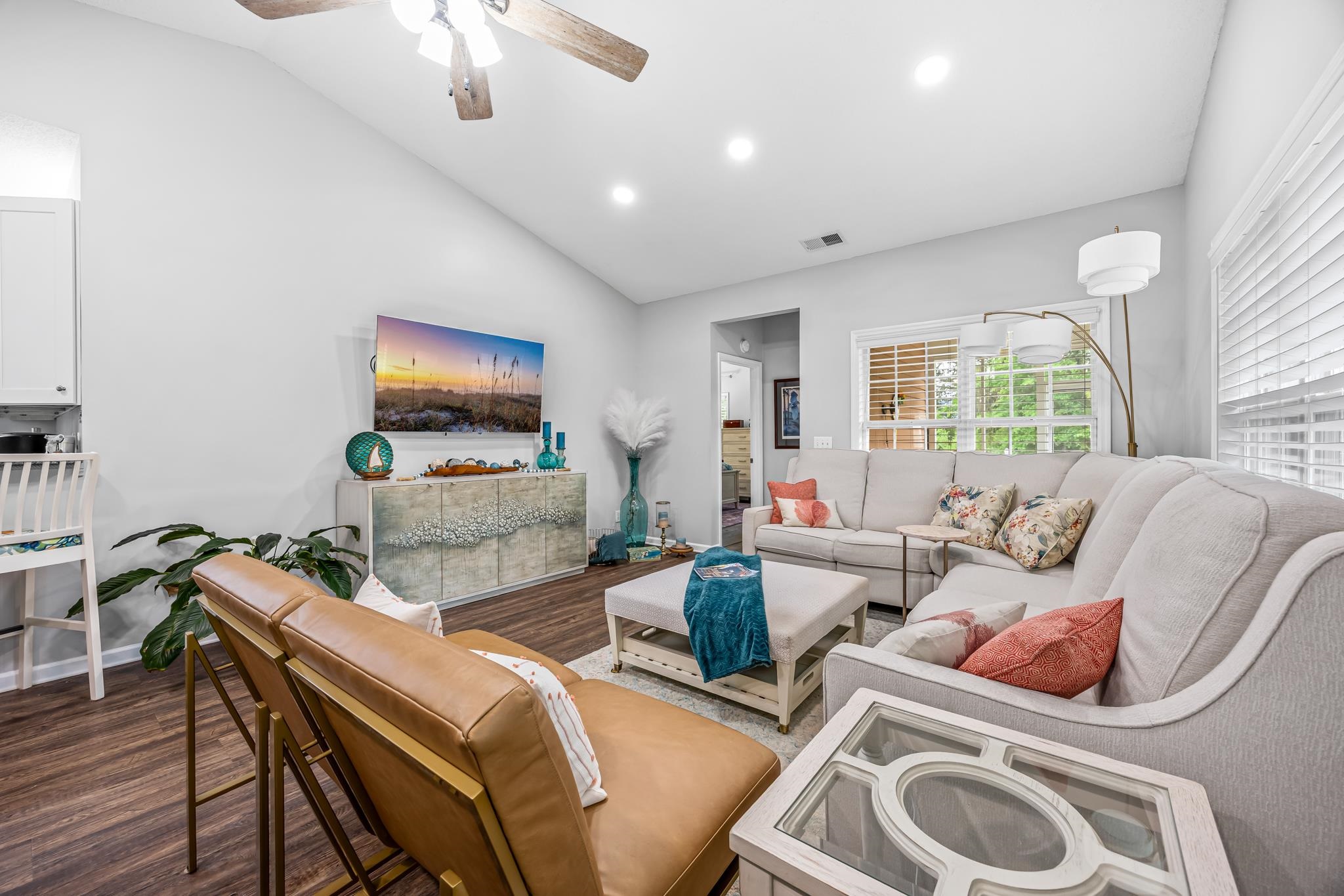 4520 Lighthouse Dr. Property Photo 5