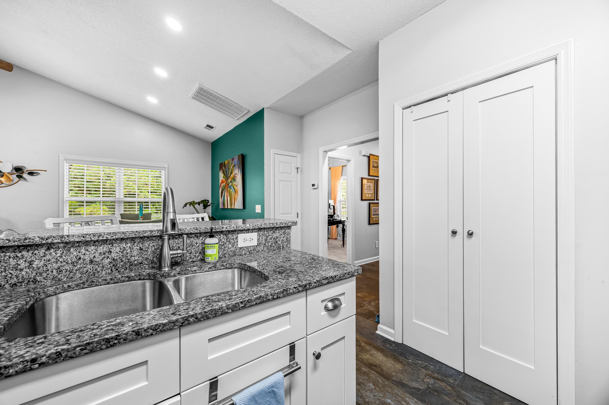 4520 Lighthouse Dr. Property Photo 12