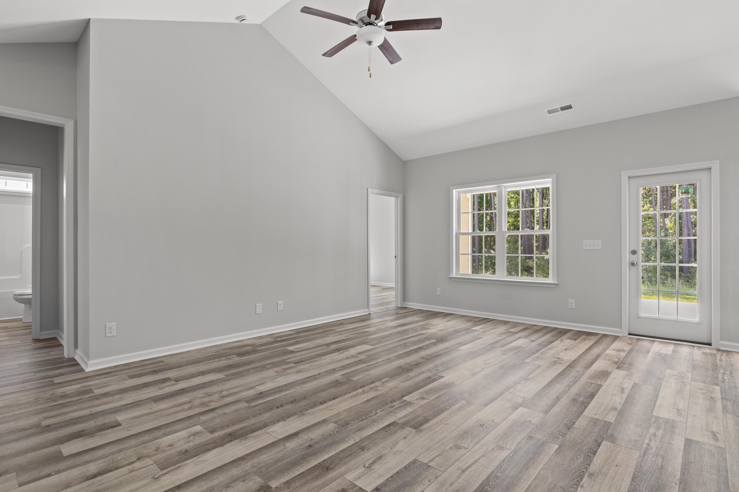 3240 Crooked Brook Dr. Property Photo 5