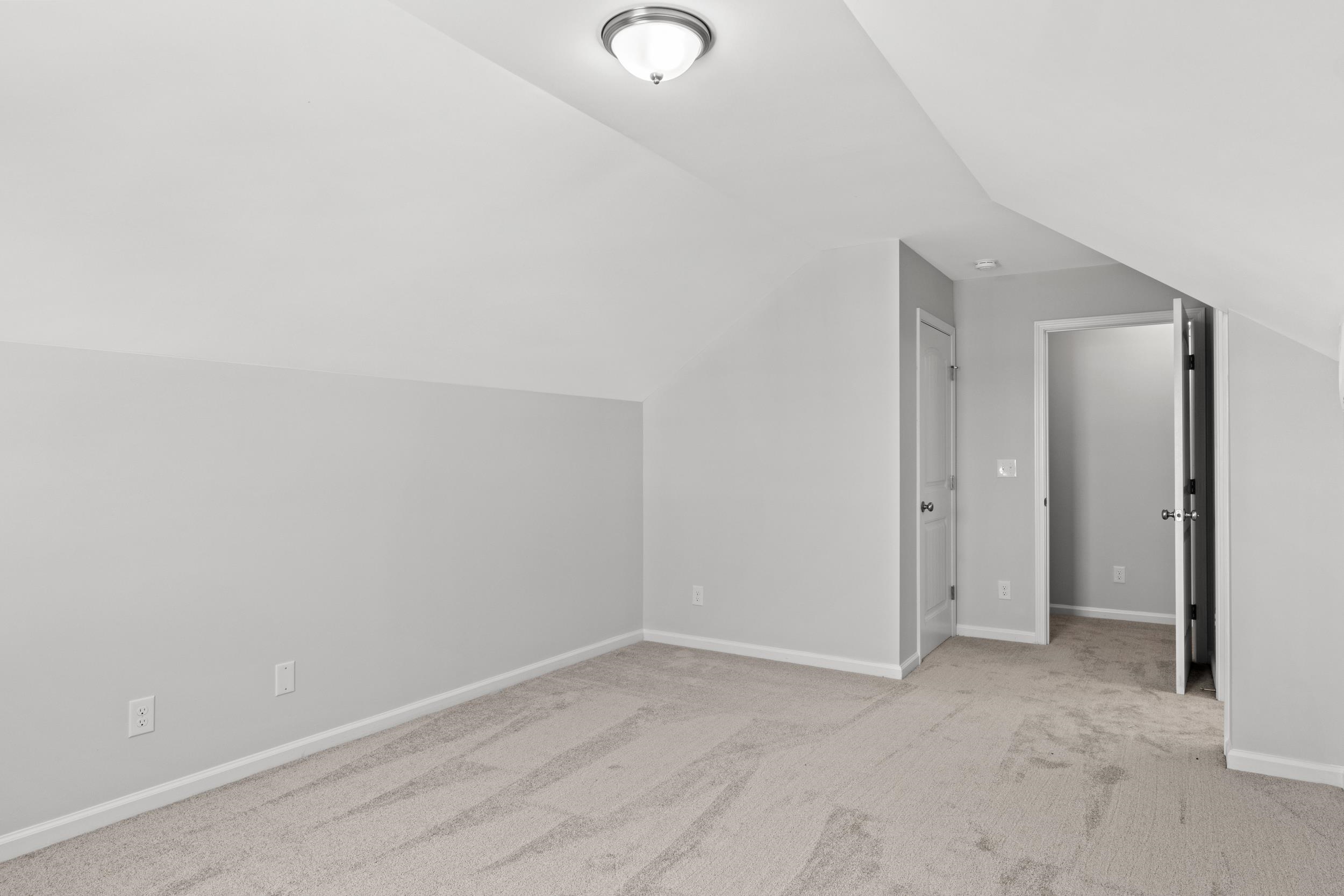 3240 Crooked Brook Dr. Property Photo 12