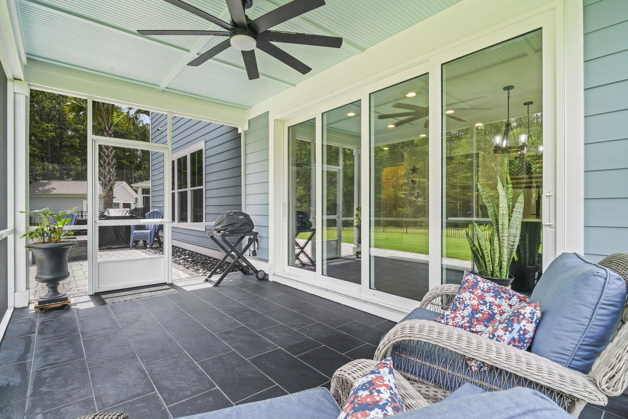 215 Delano Way Property Photo 4
