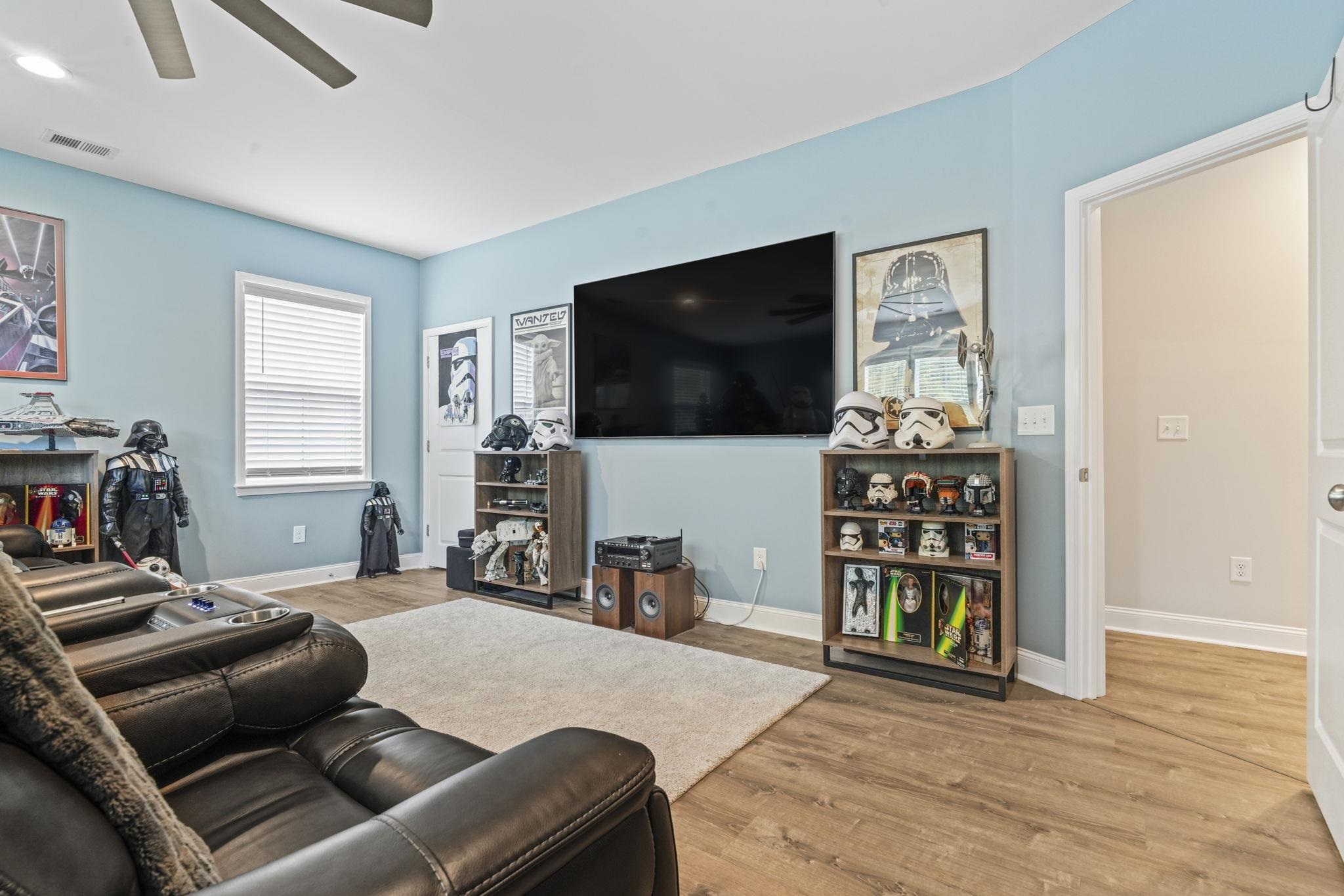 215 Delano Way Property Photo 27