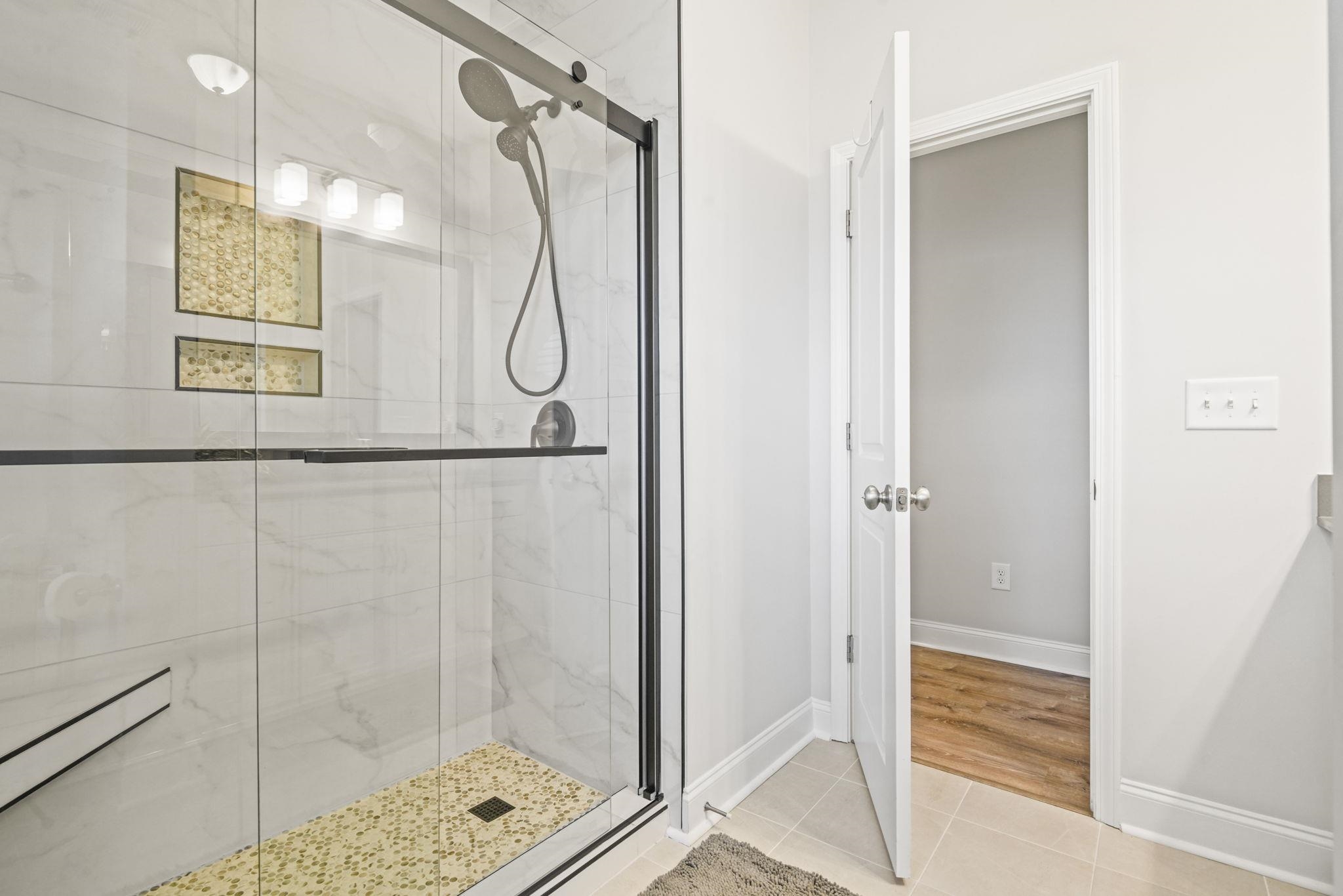 215 Delano Way Property Photo 31