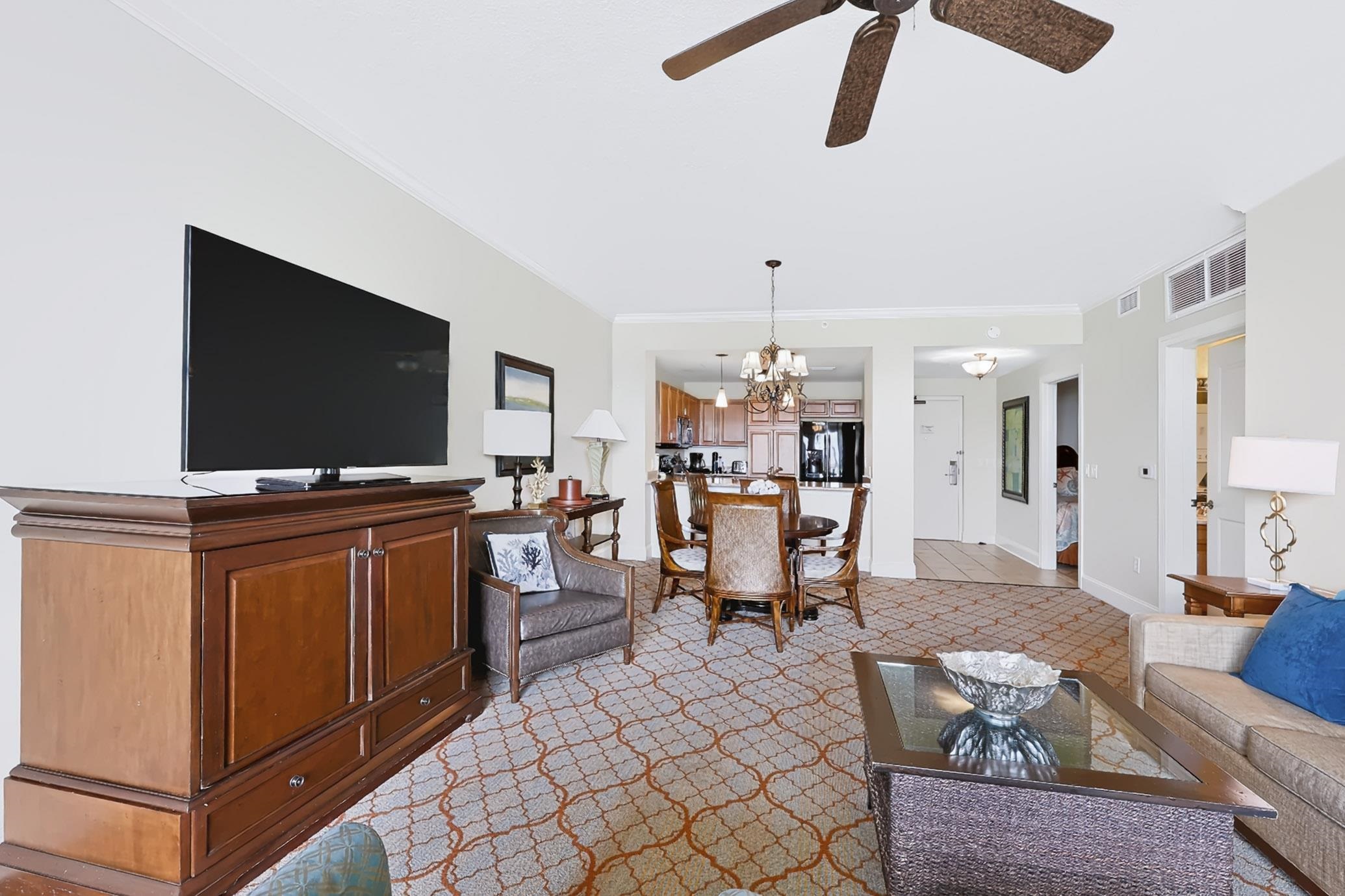 8121 Amalfi Pl. Property Photo 4