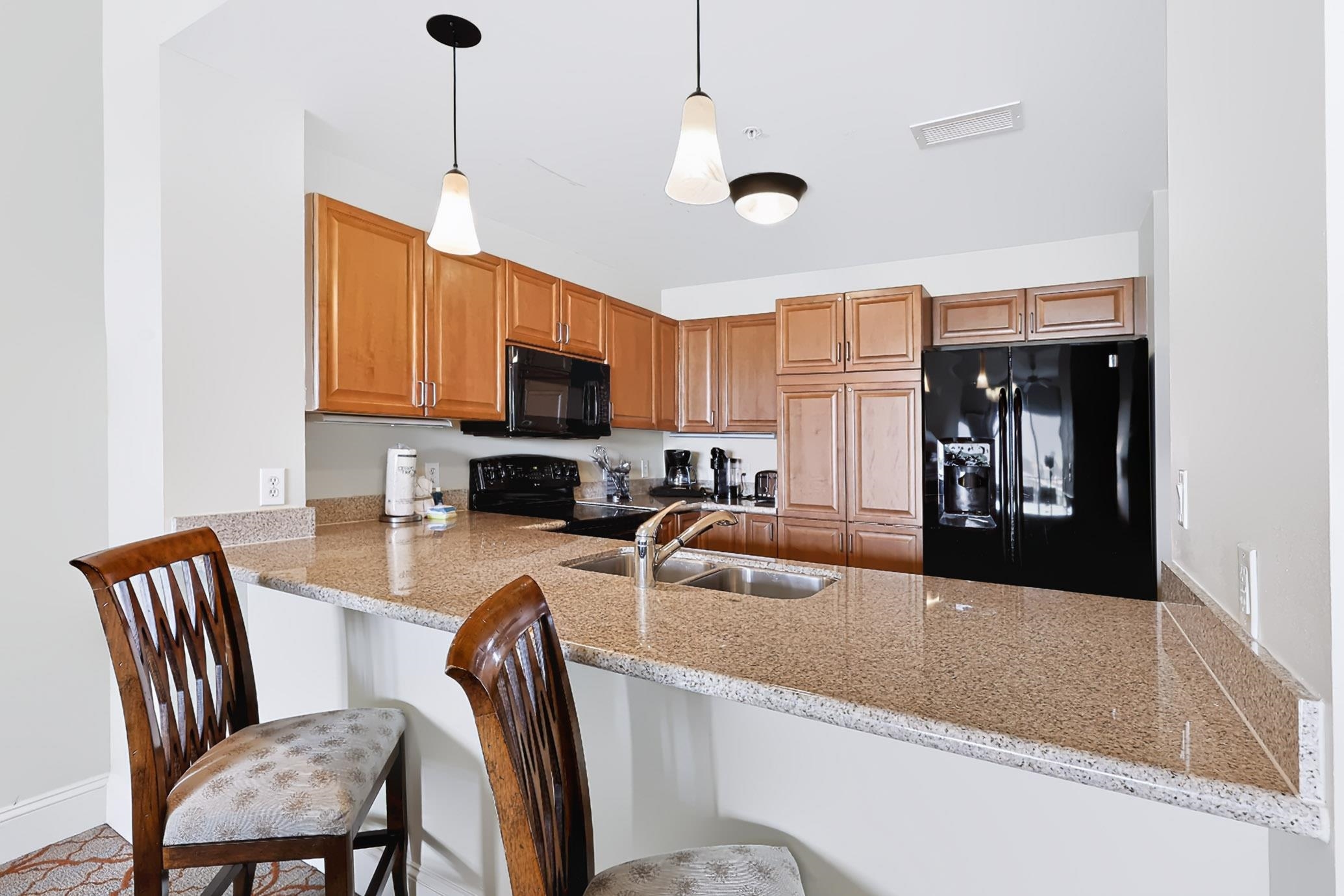 8121 Amalfi Pl. Property Photo 7