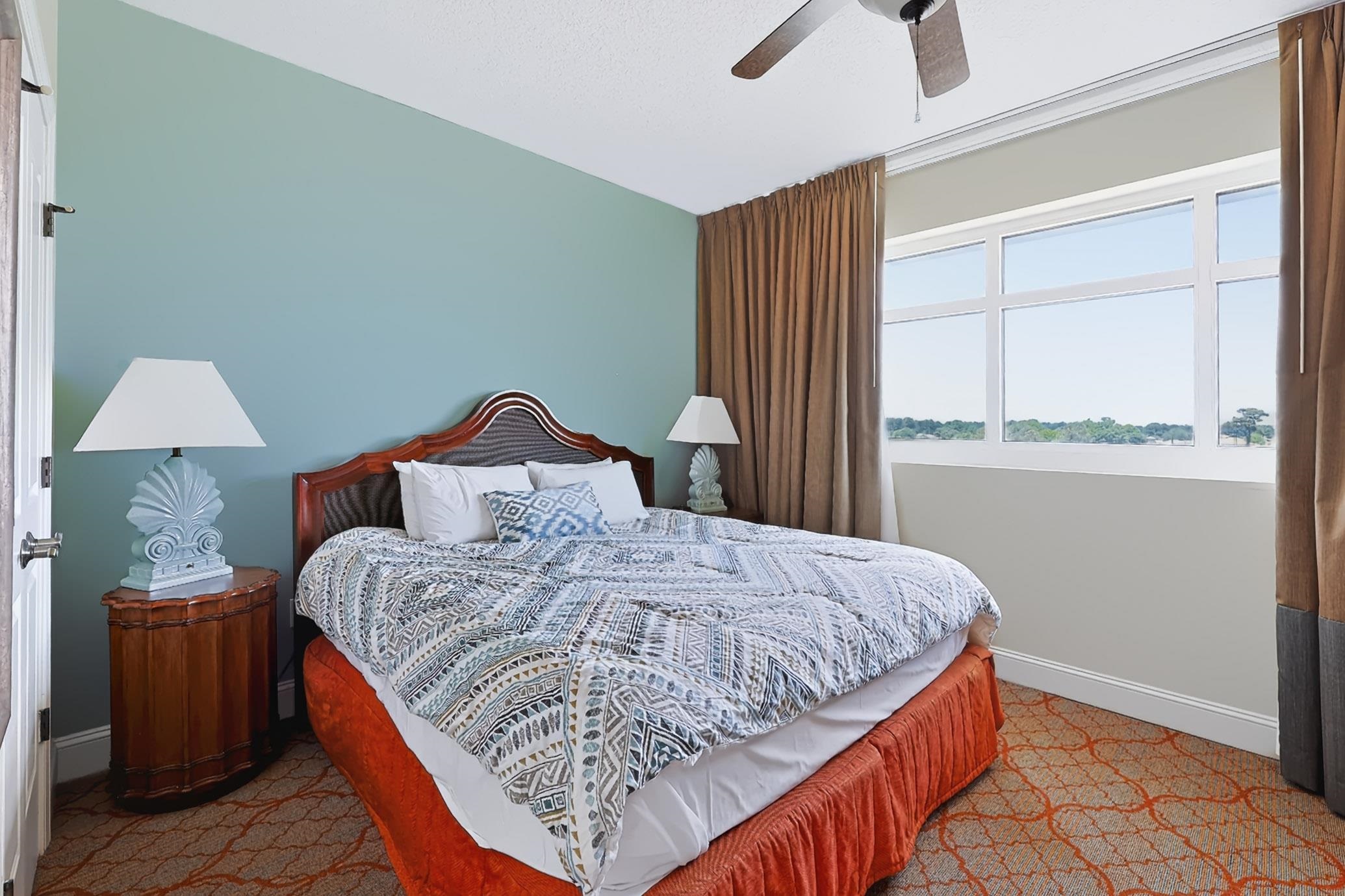 8121 Amalfi Pl. Property Photo 12