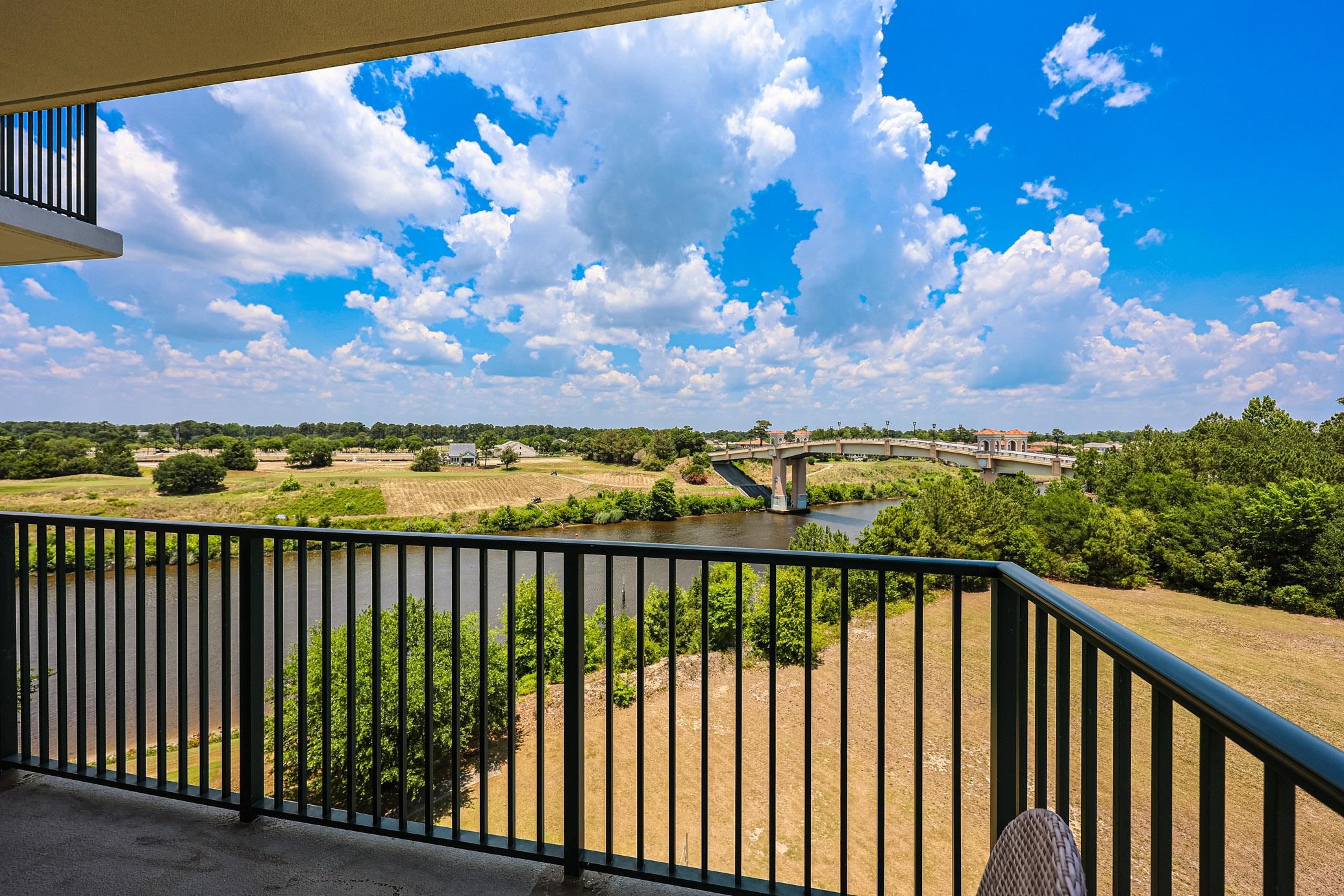 8121 Amalfi Pl. Property Photo 20