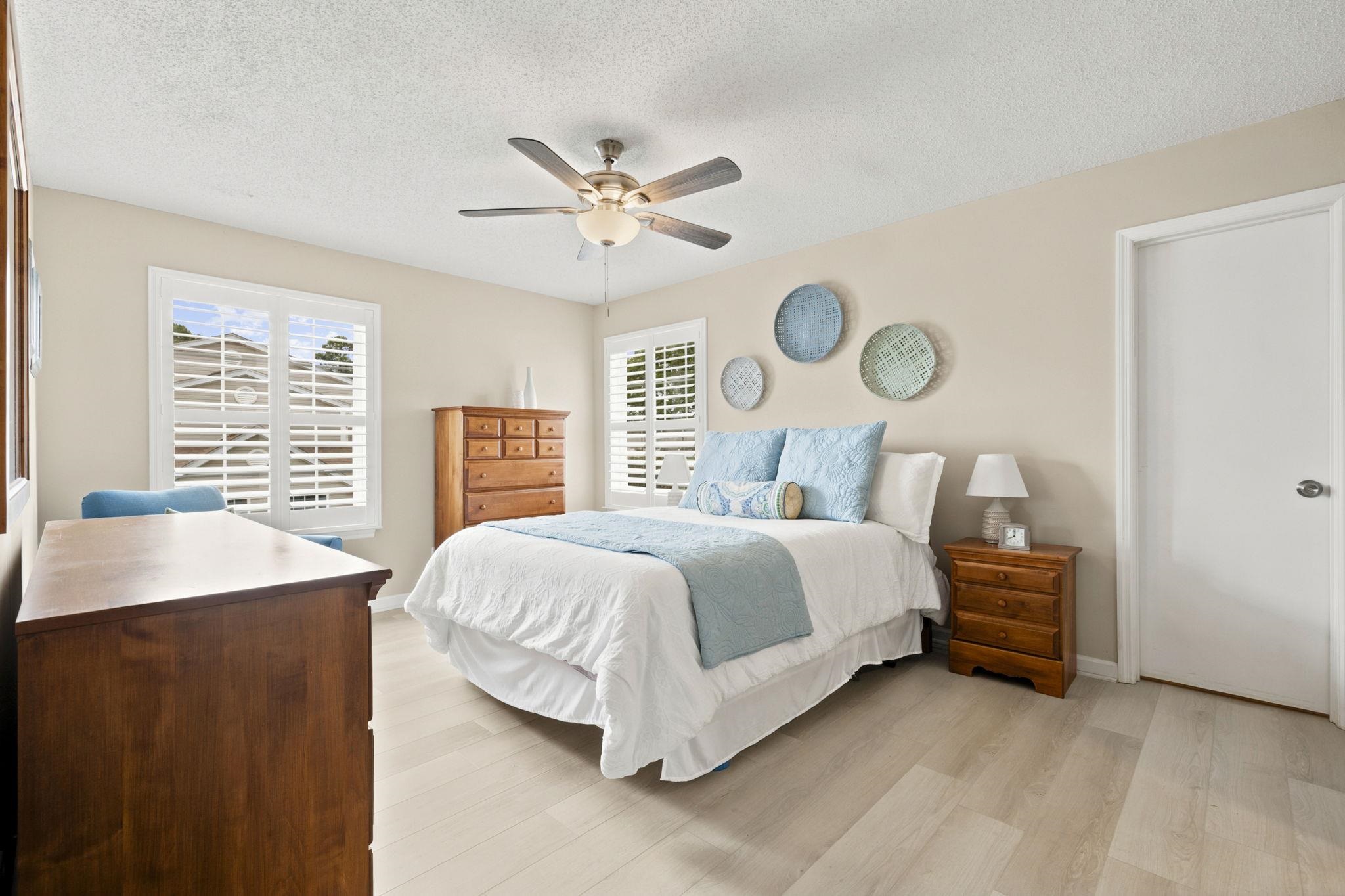140 Spanish Oak Ct. Property Photo 19