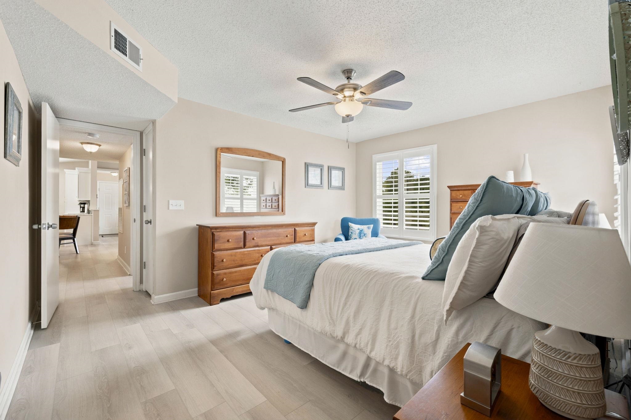 140 Spanish Oak Ct. Property Photo 20